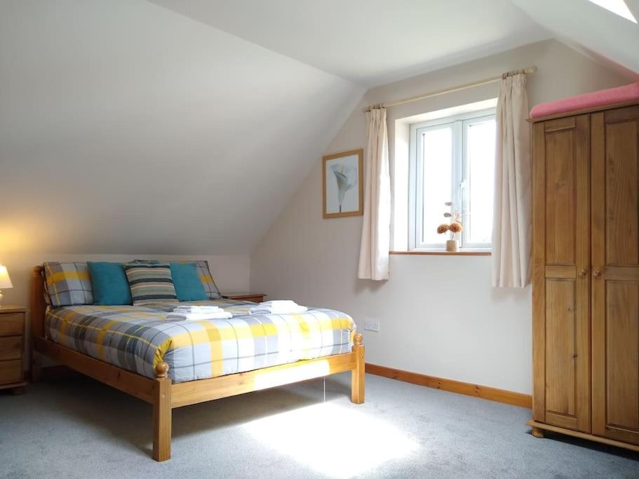 One-Bedroom Apartment - Photo 1