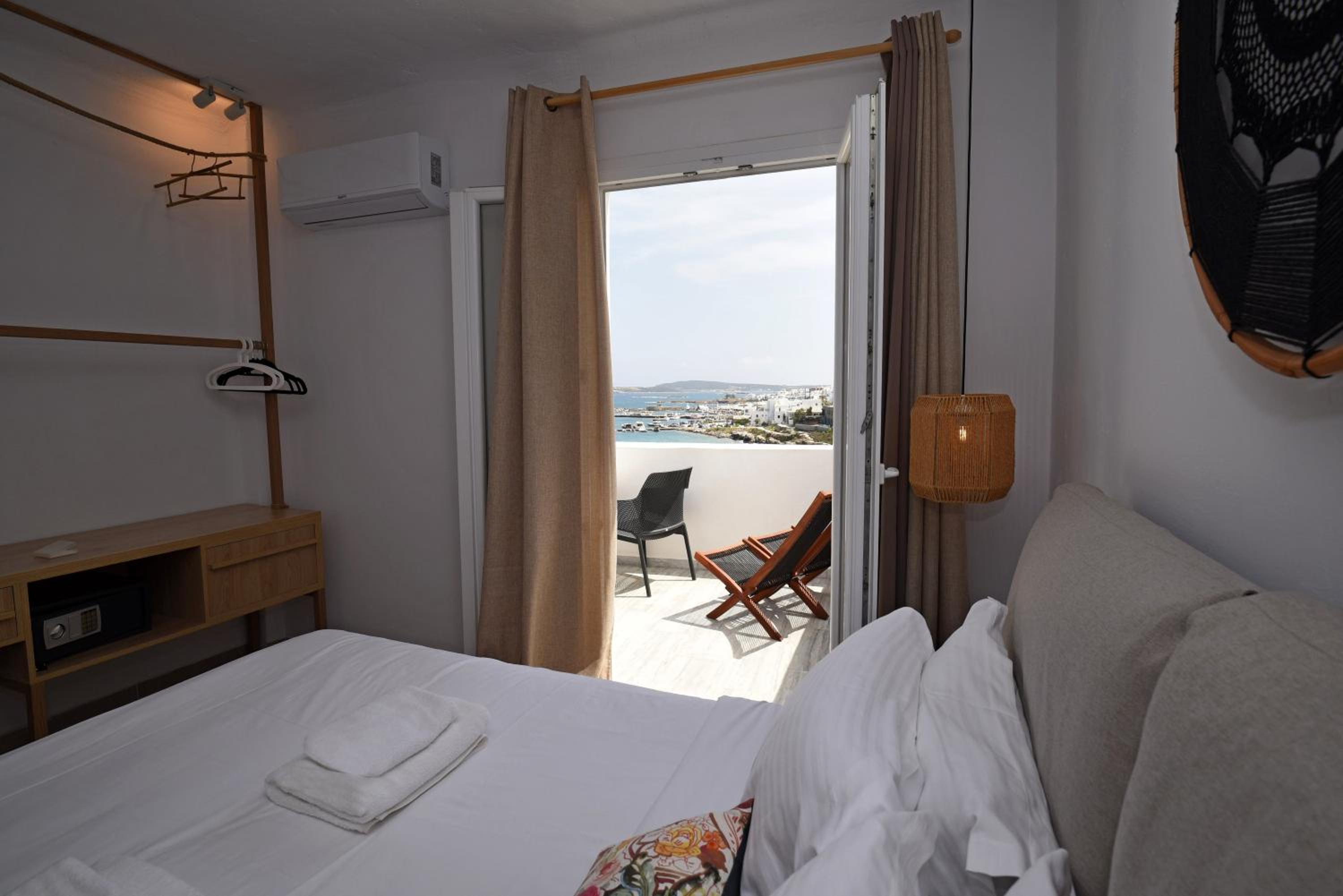 Room with Panoramic Sea View - Photo 4