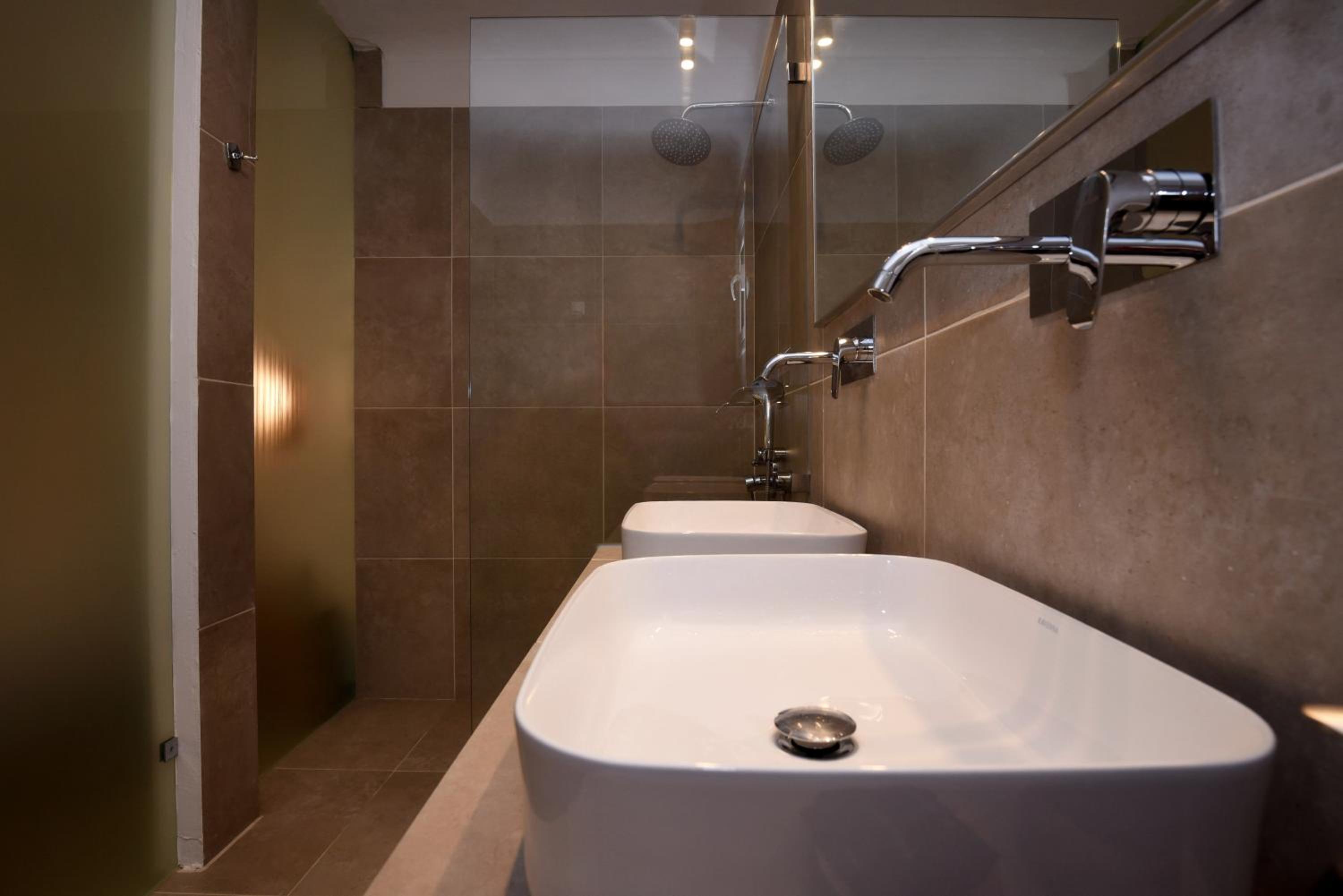 Room with Panoramic Sea View - Photo 6