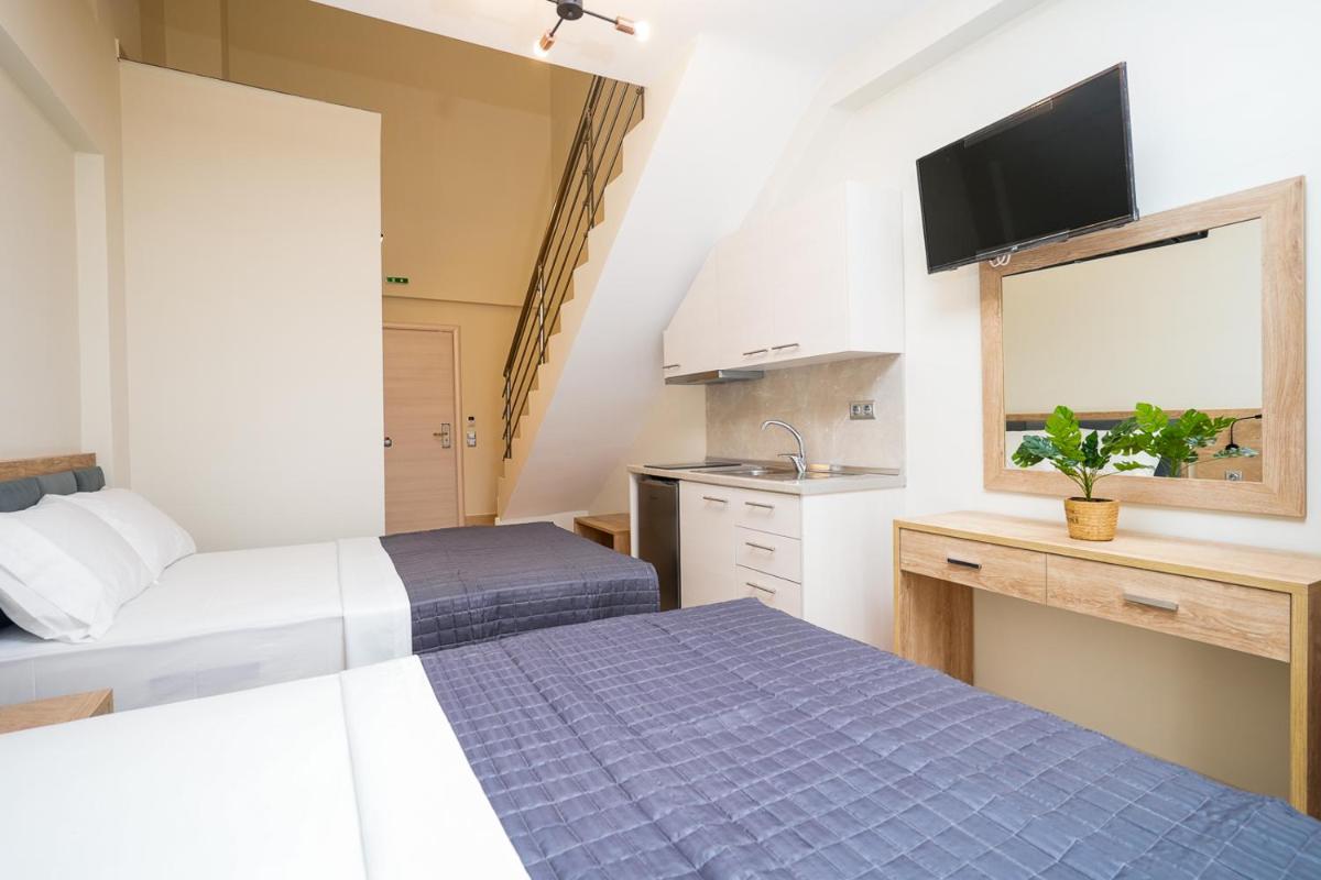 Two-Bedroom Suite photo 2