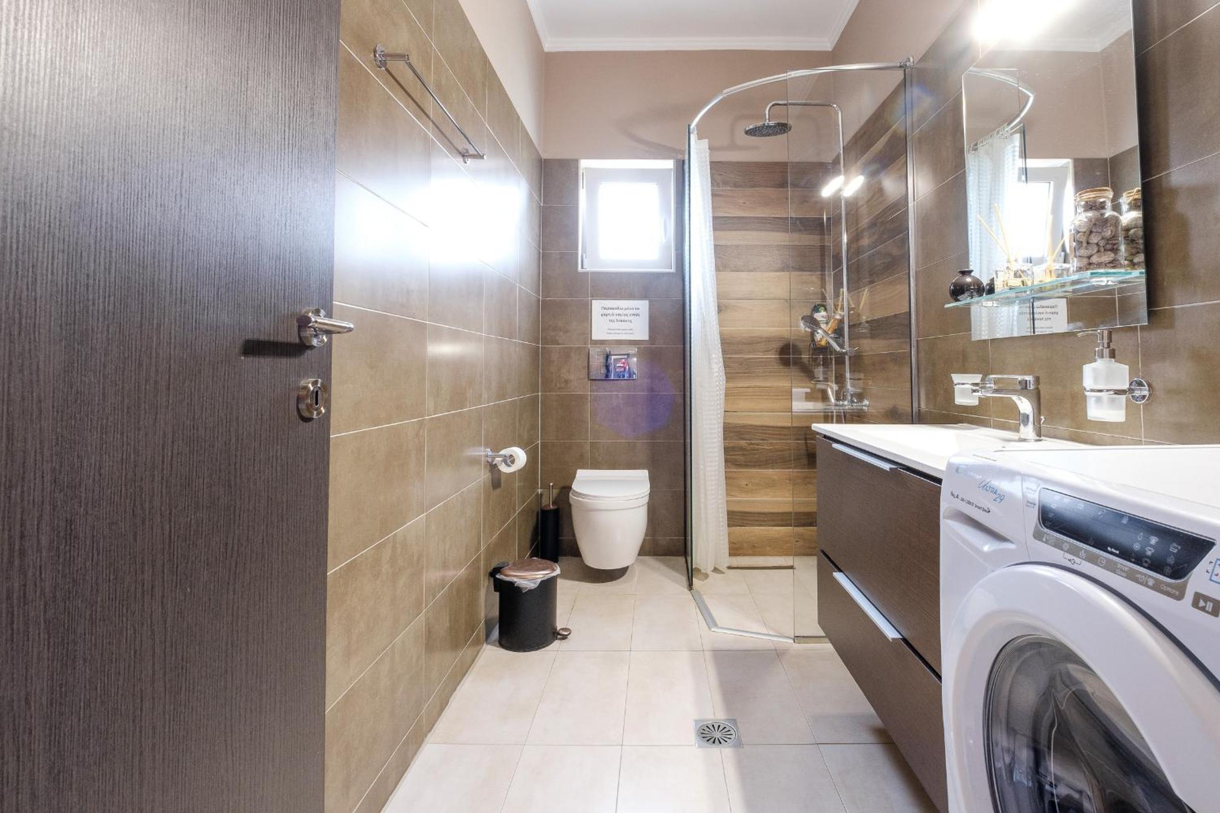 Two-Bedroom Apartment - Photo 41
