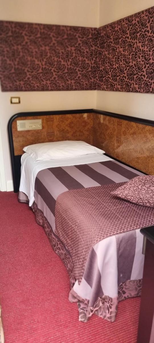 Quadruple Room photo 2
