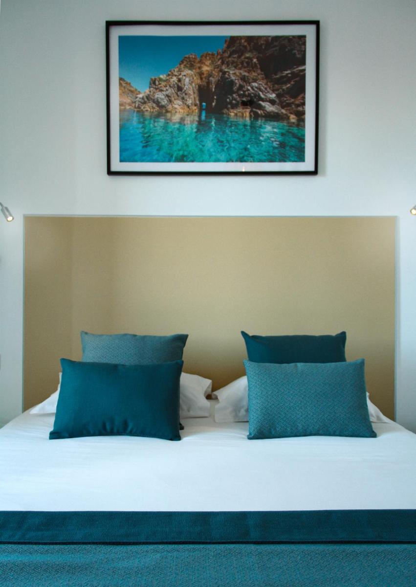 Standard Double or Twin Room photo 2