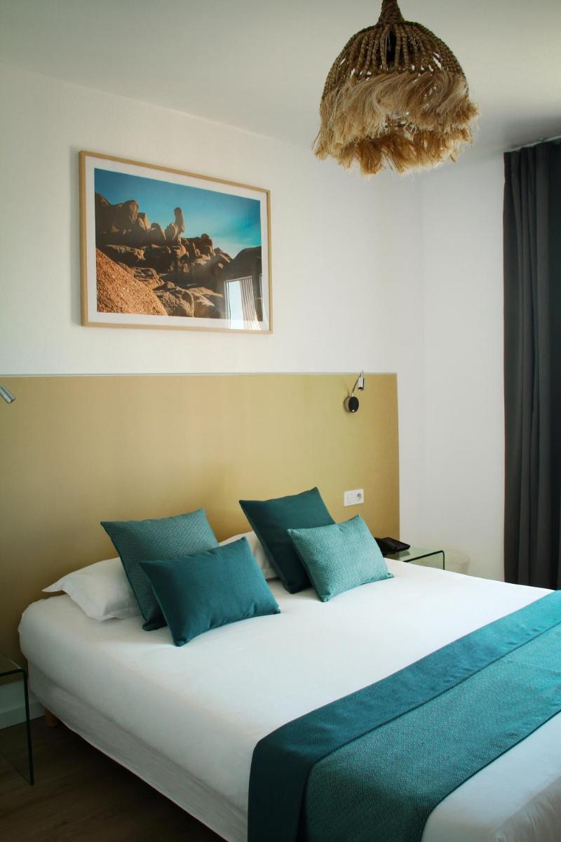 Standard Double or Twin Room photo 1