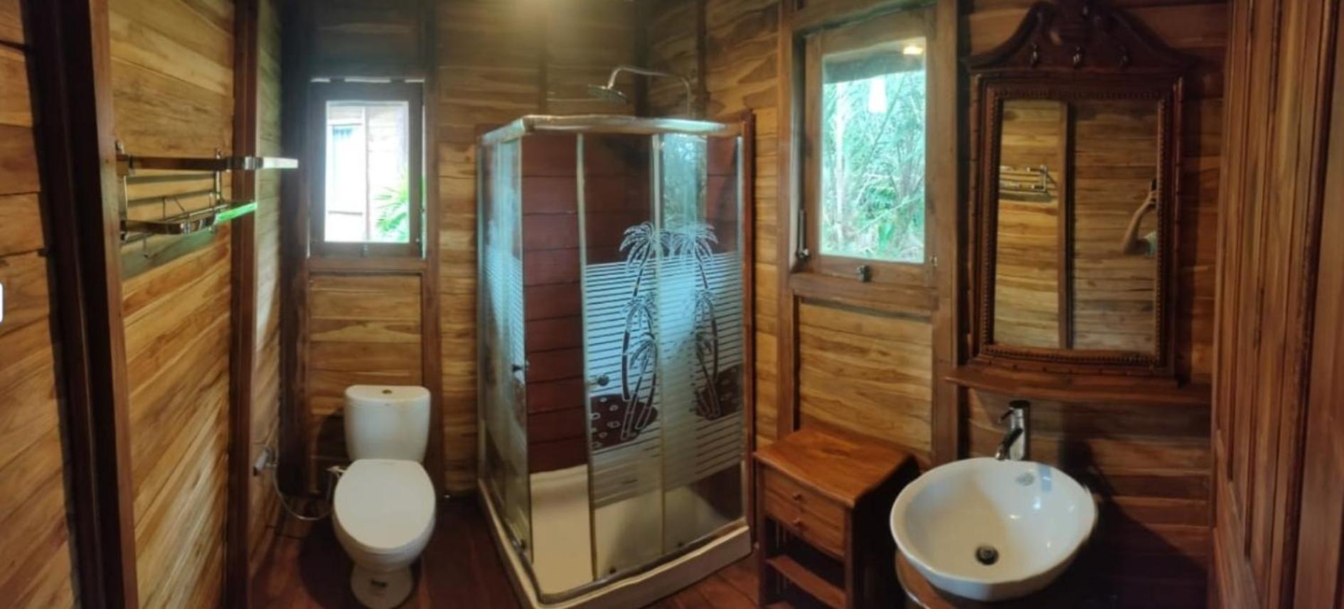 Double Room with Pool View - Photo 4