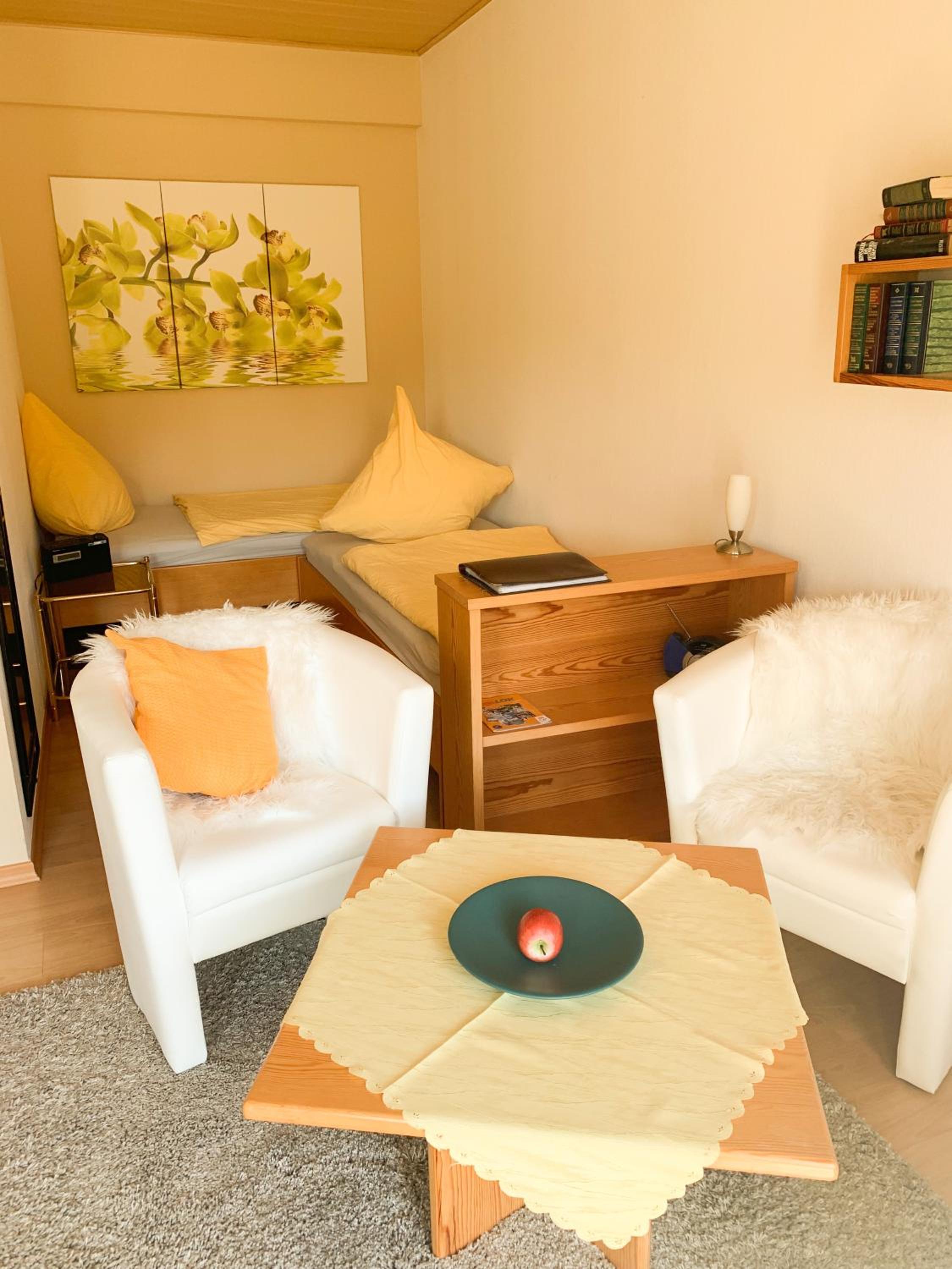 One-Bedroom Apartment photo 1