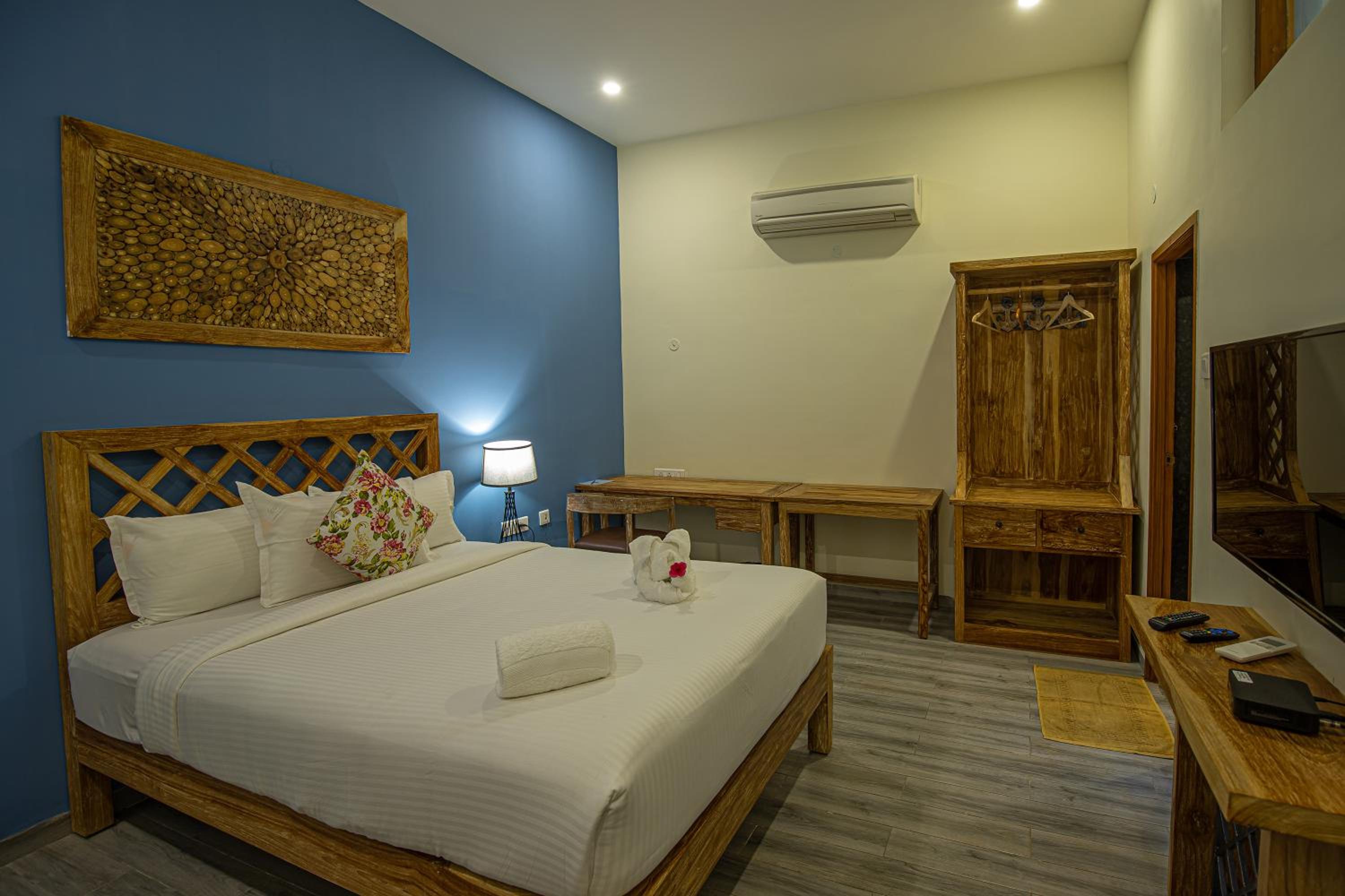 Superior Double Room - Photo 8