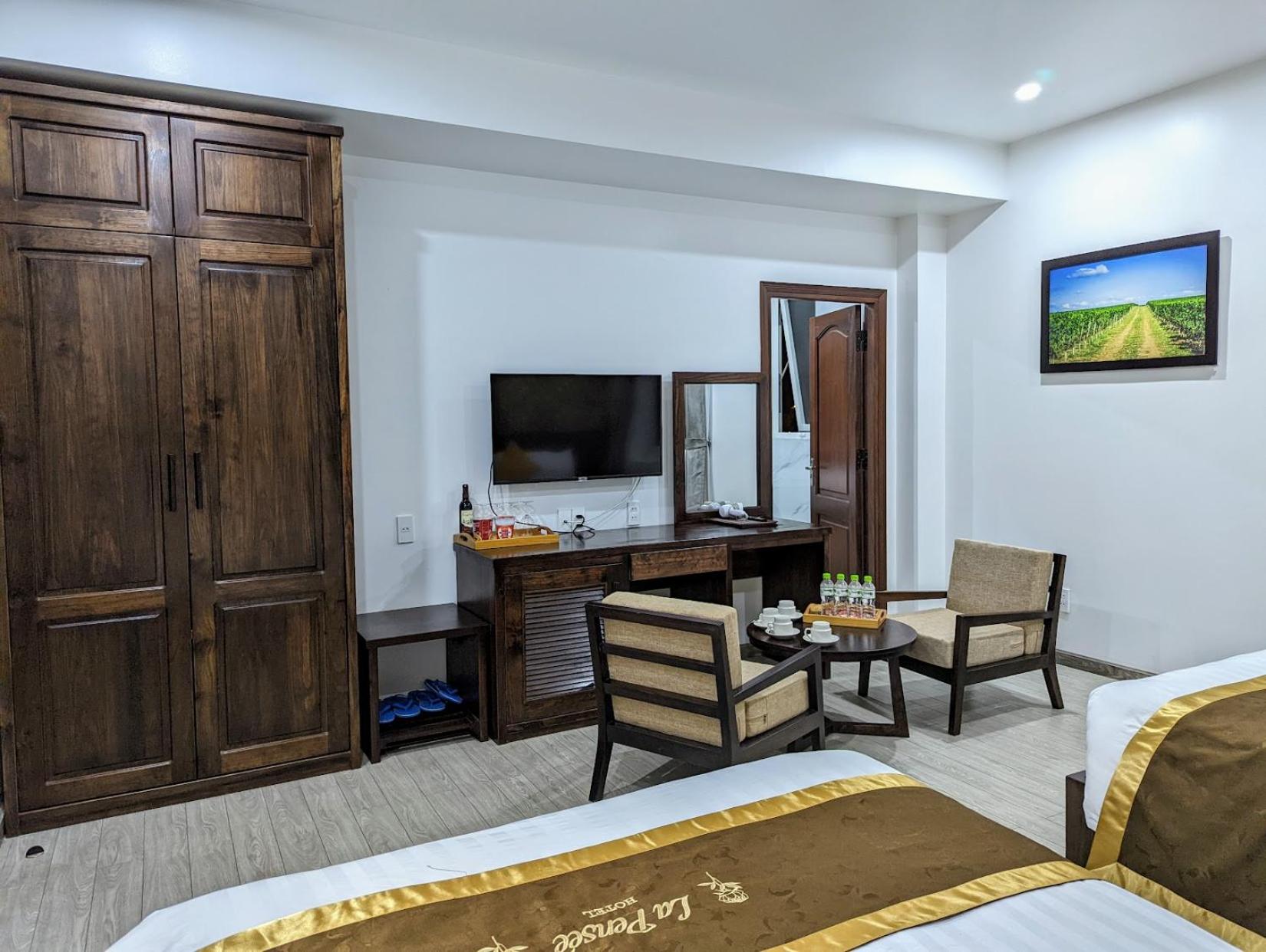 Standard Family Room - Photo 1