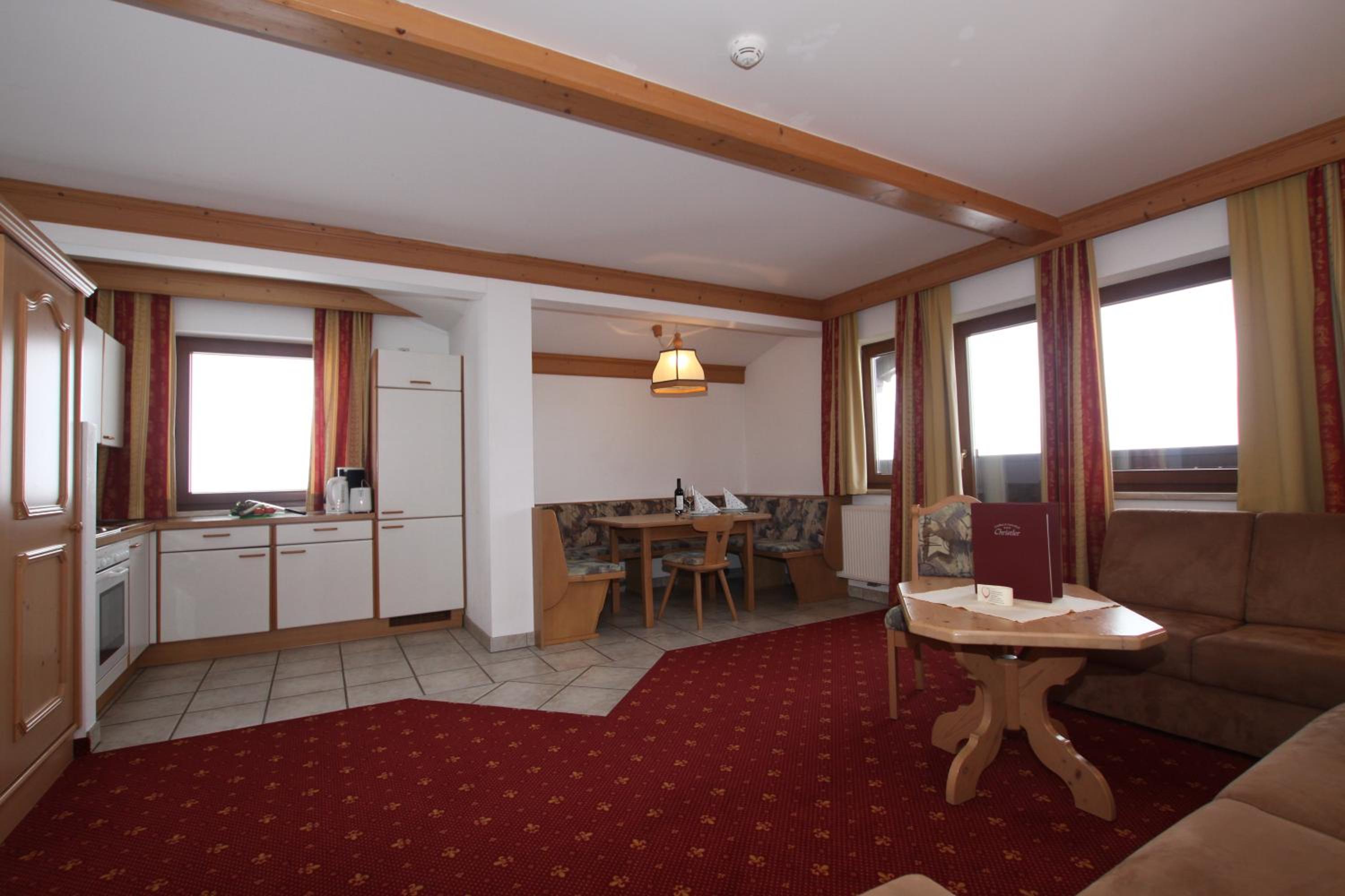Apartment 5 adults photo 1