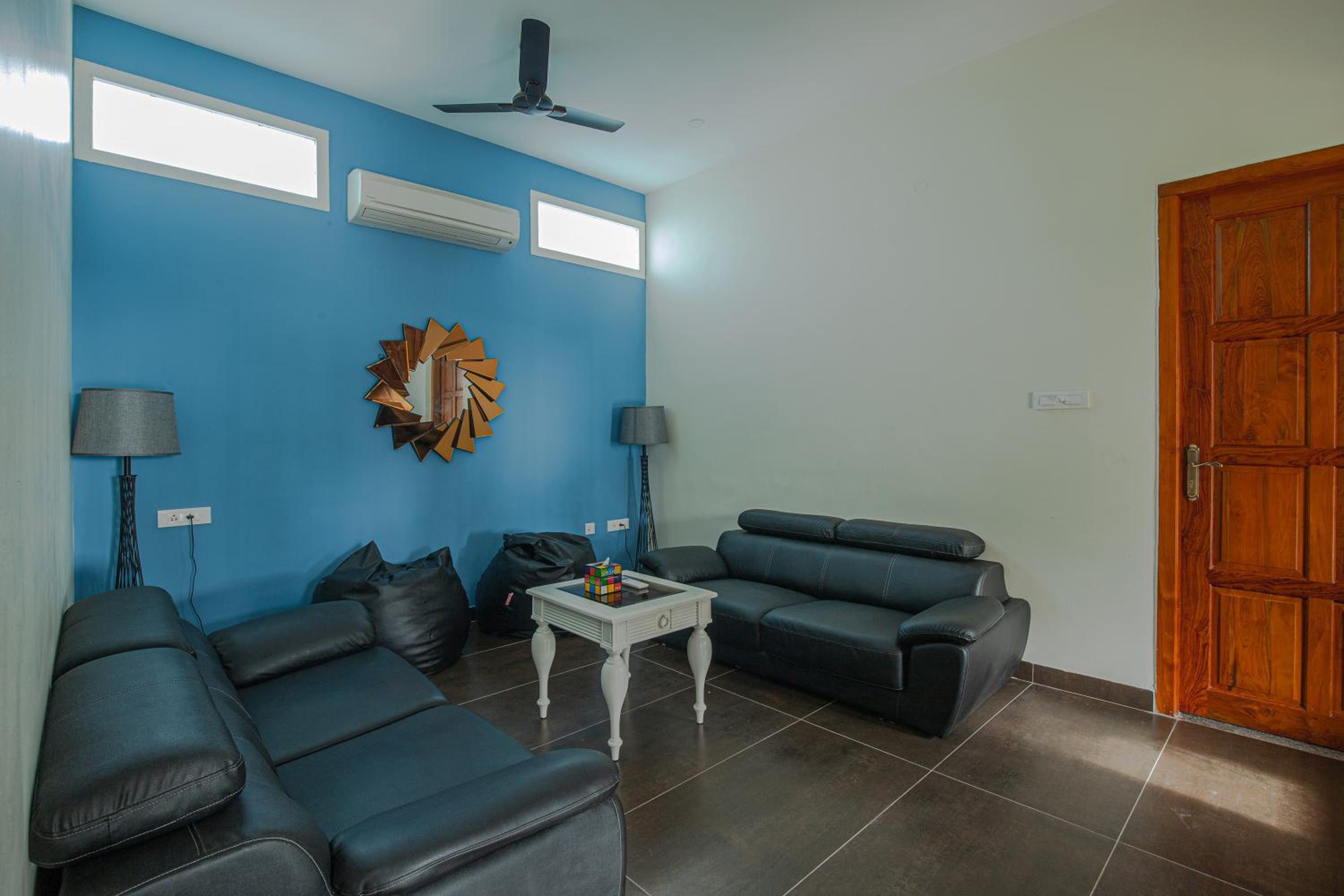 Suite - Photo 5