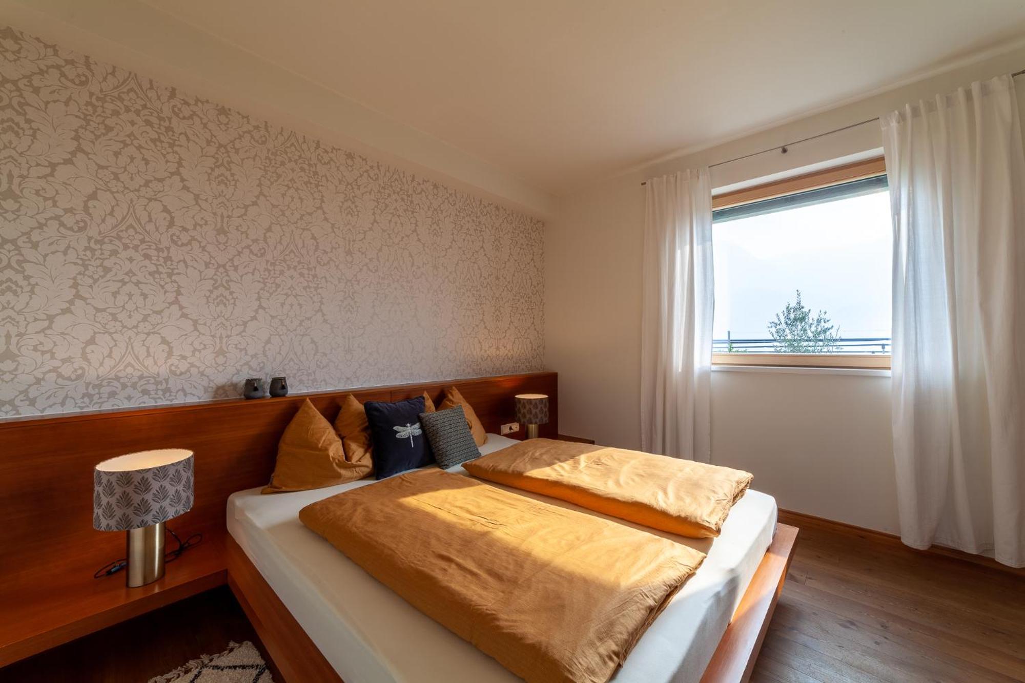 Two-Bedroom Deluxe Apartment with Garden View photo 1