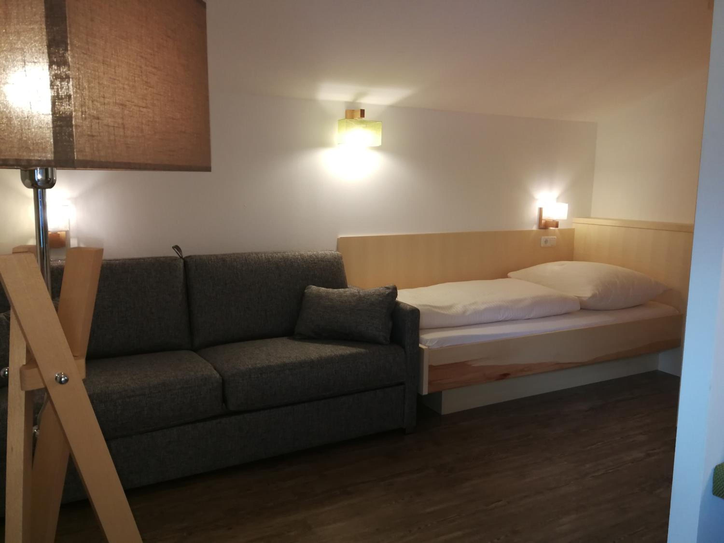 Apartment (6 Adults) photo 2
