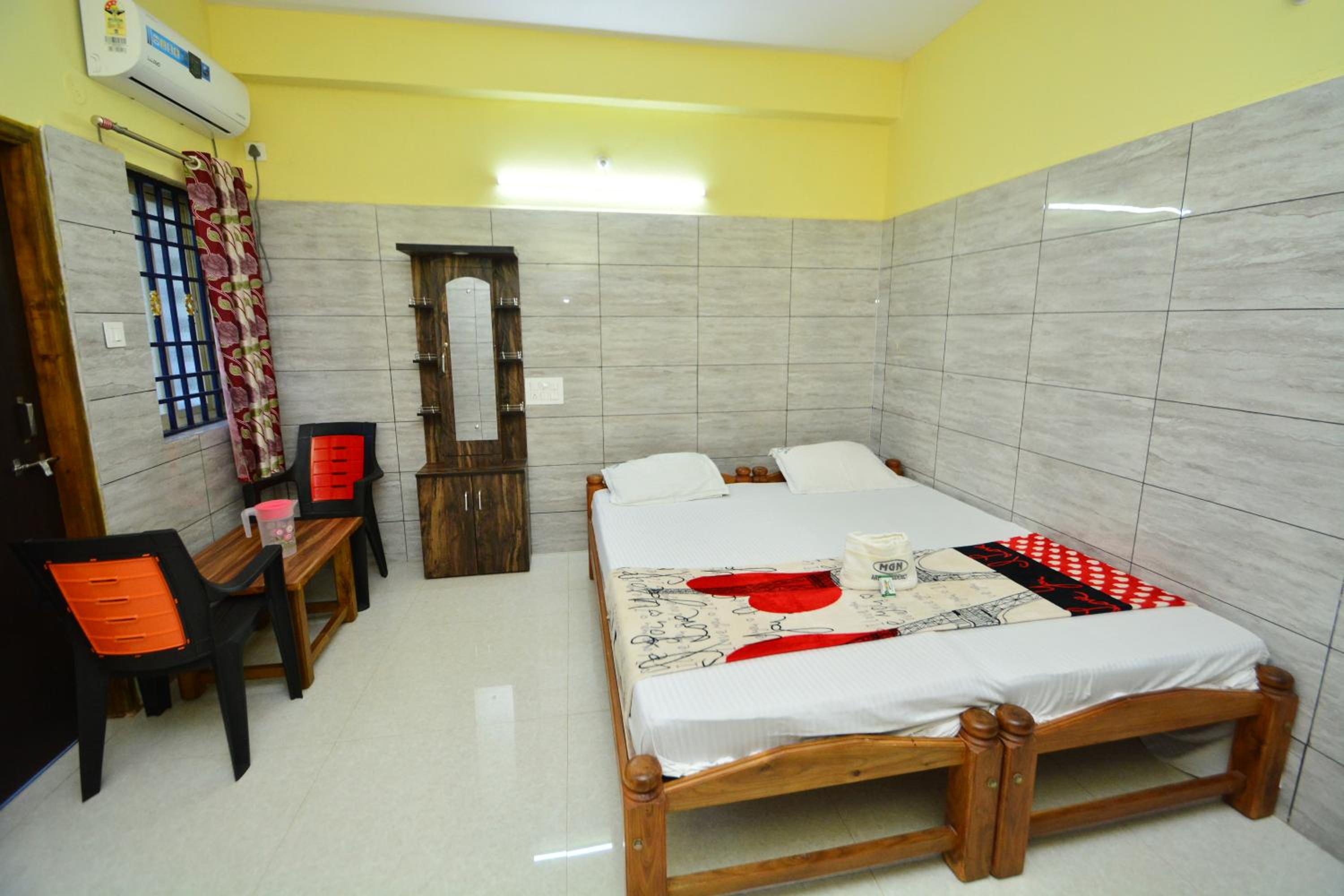 Deluxe Double Room - Photo 10