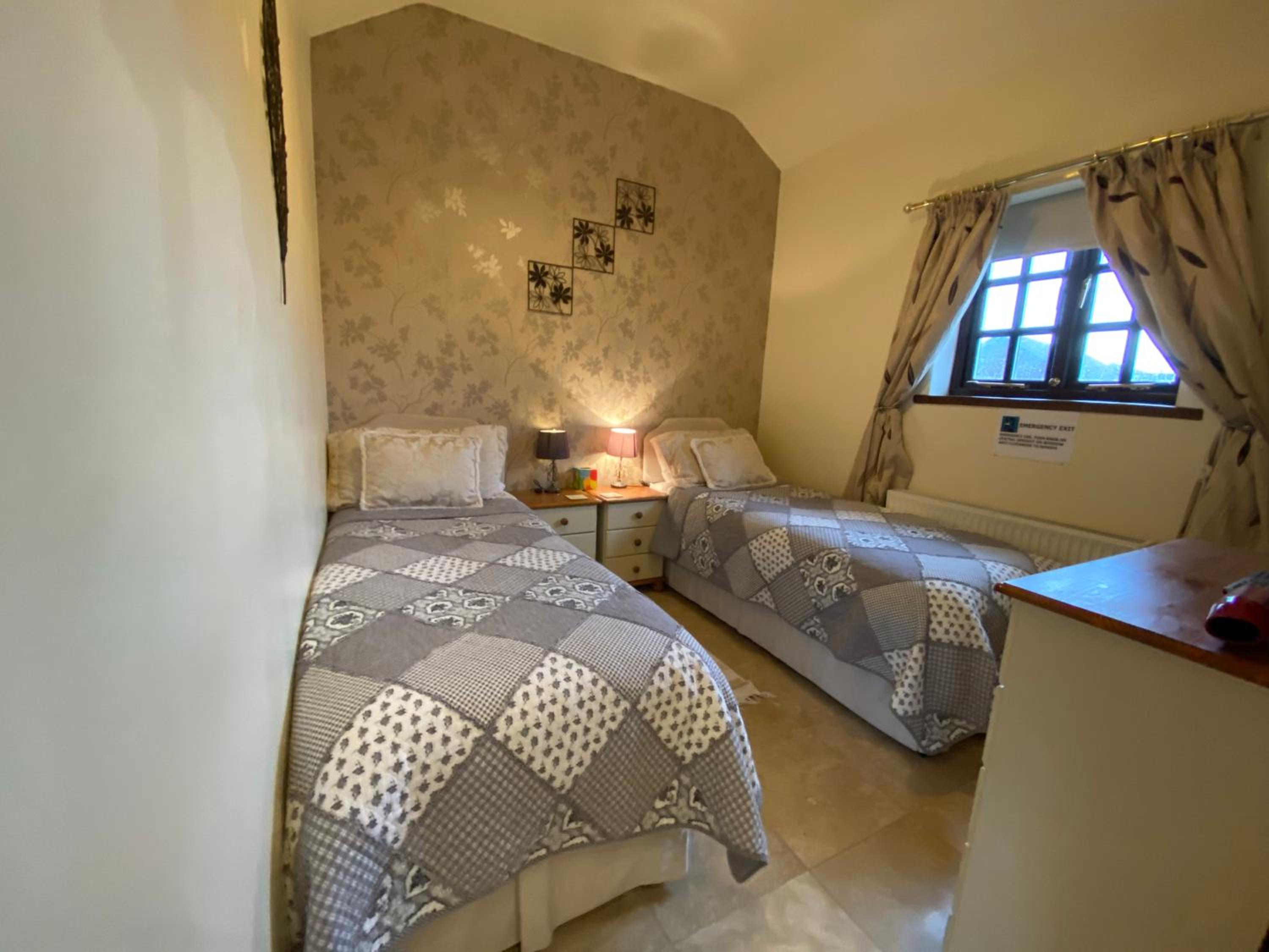 One-Bedroom Cottage - Photo 1
