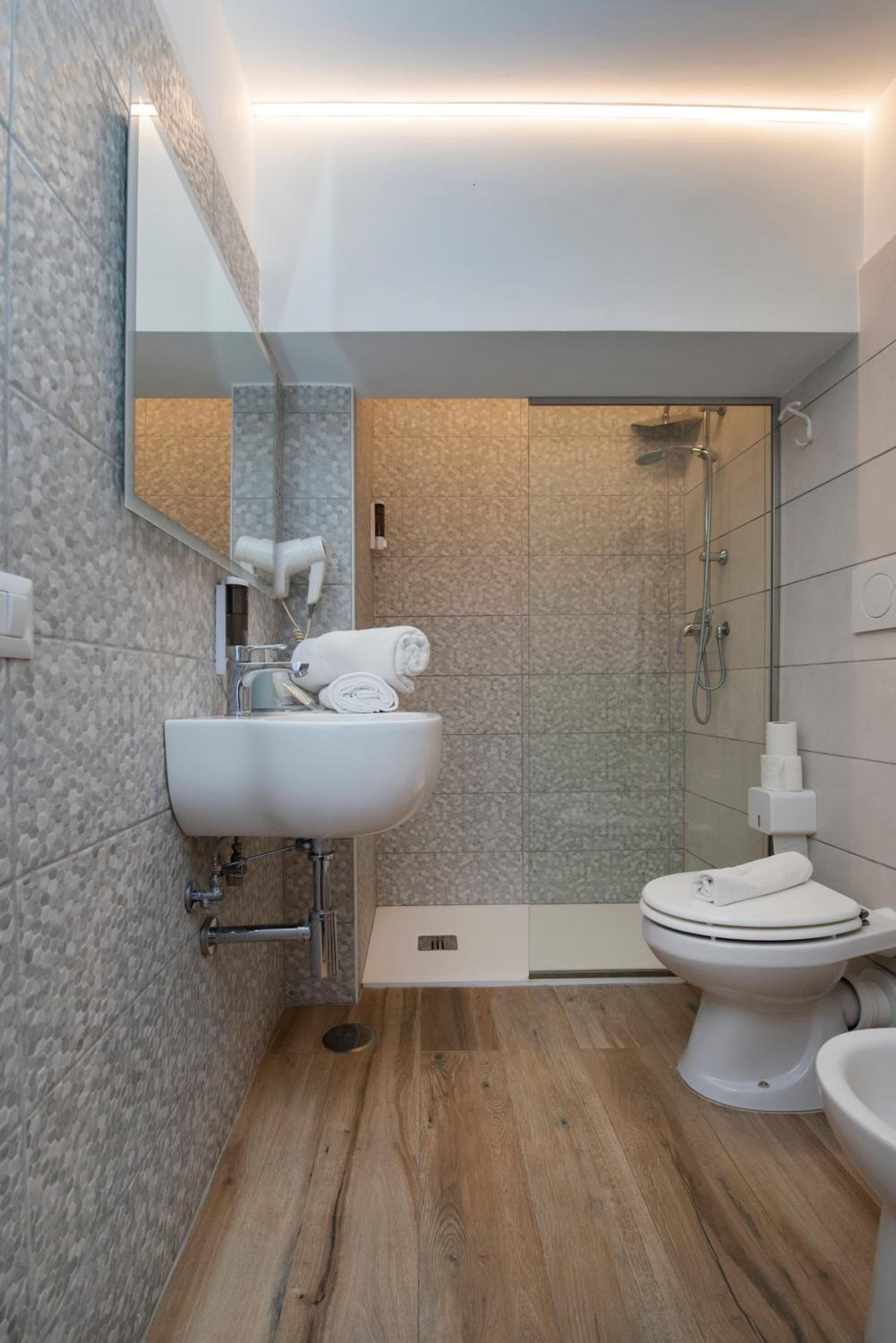 Superior Double Room - Photo 2