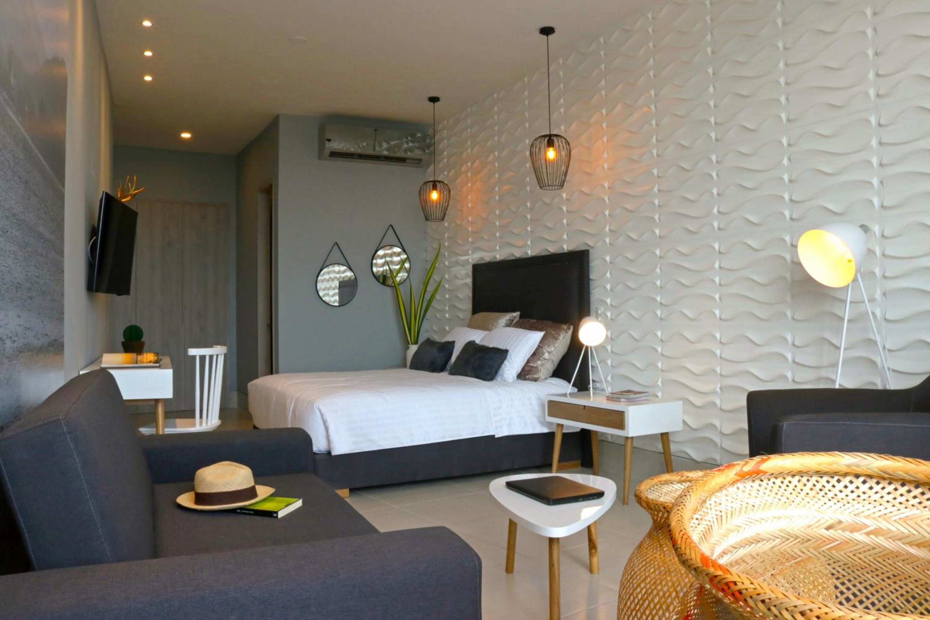 Junior Suite with Terrace and Sea View
