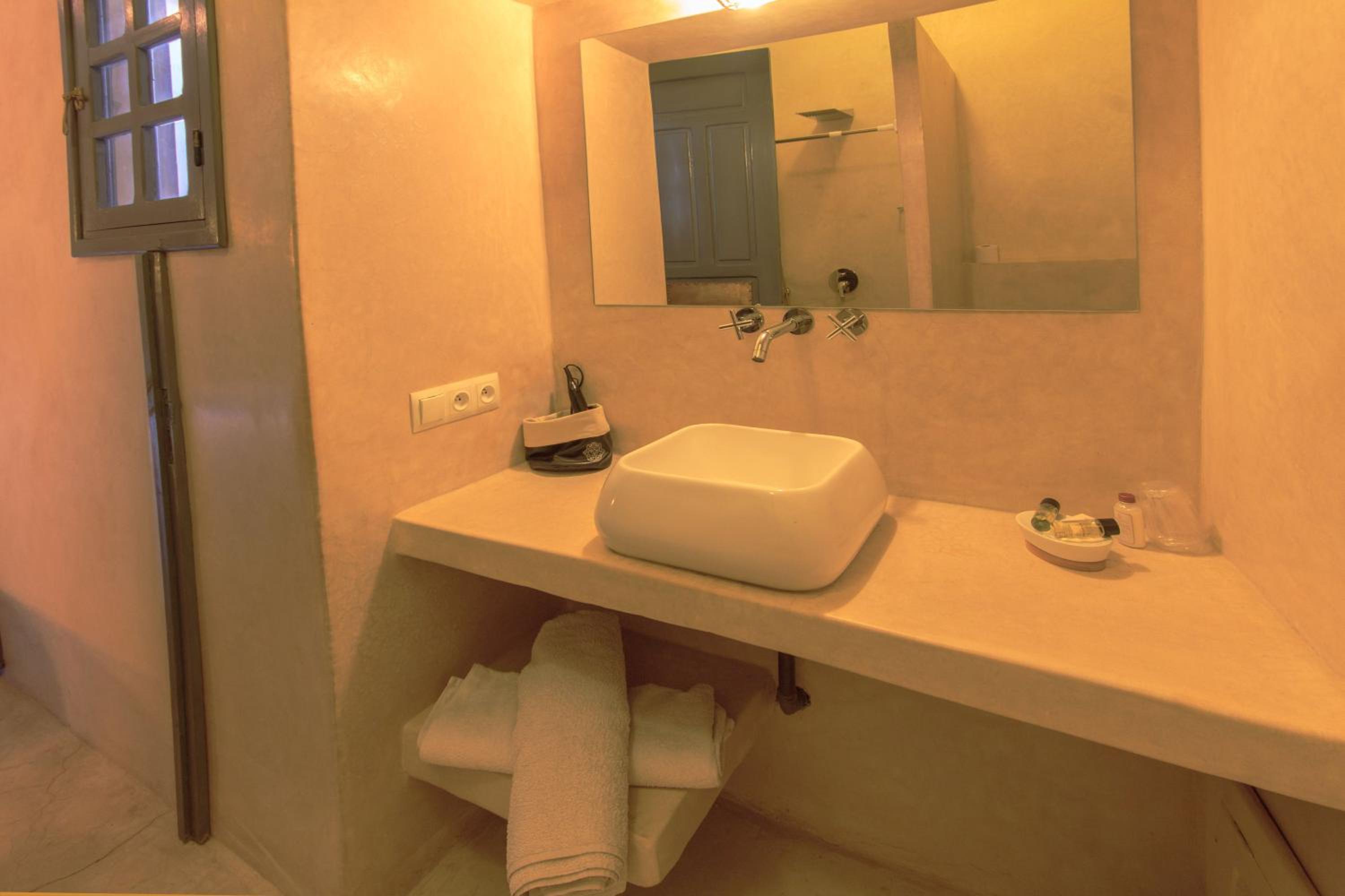 Superior Double Room - Photo 3