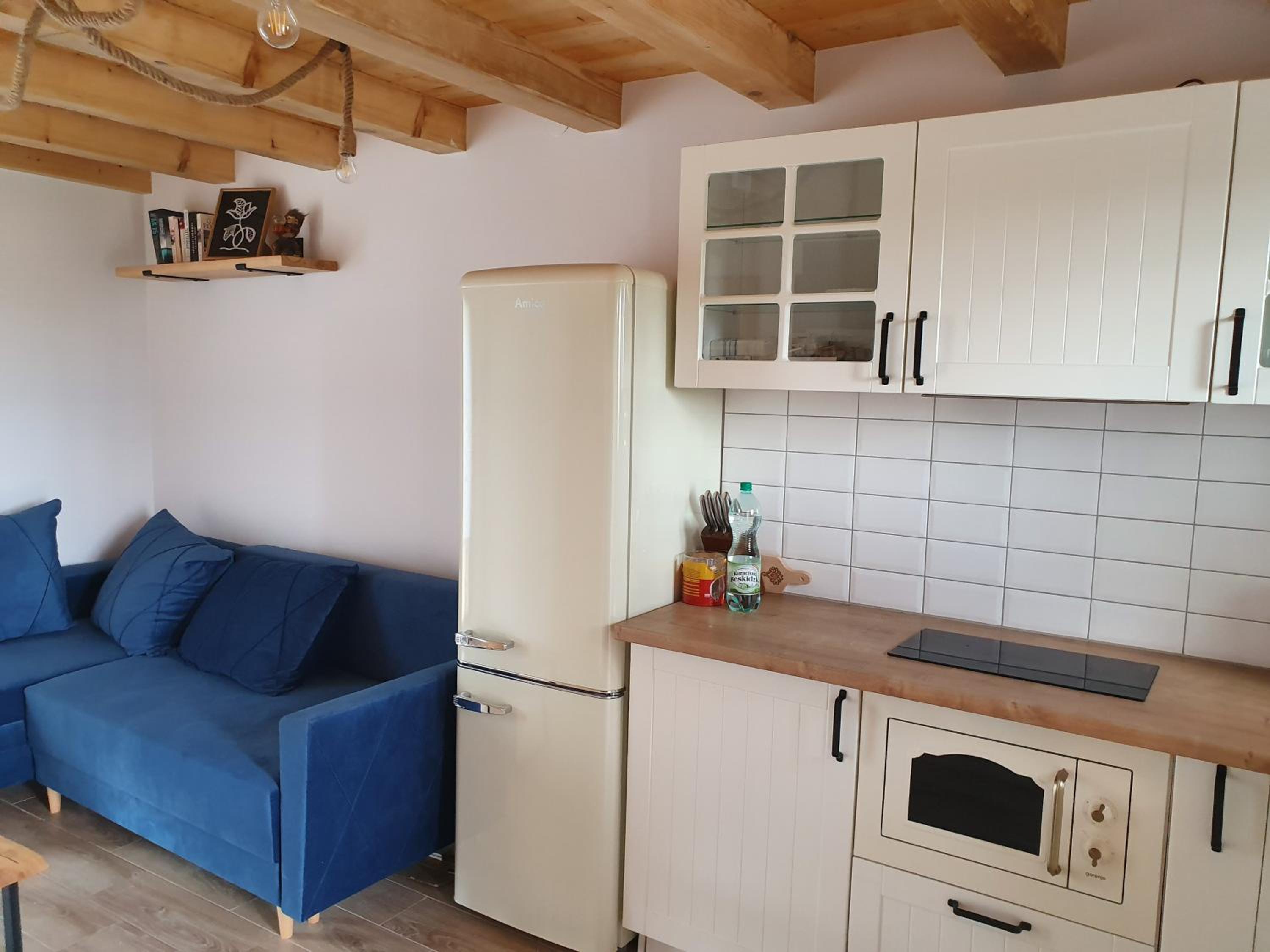 Two-Bedroom House - Photo 21