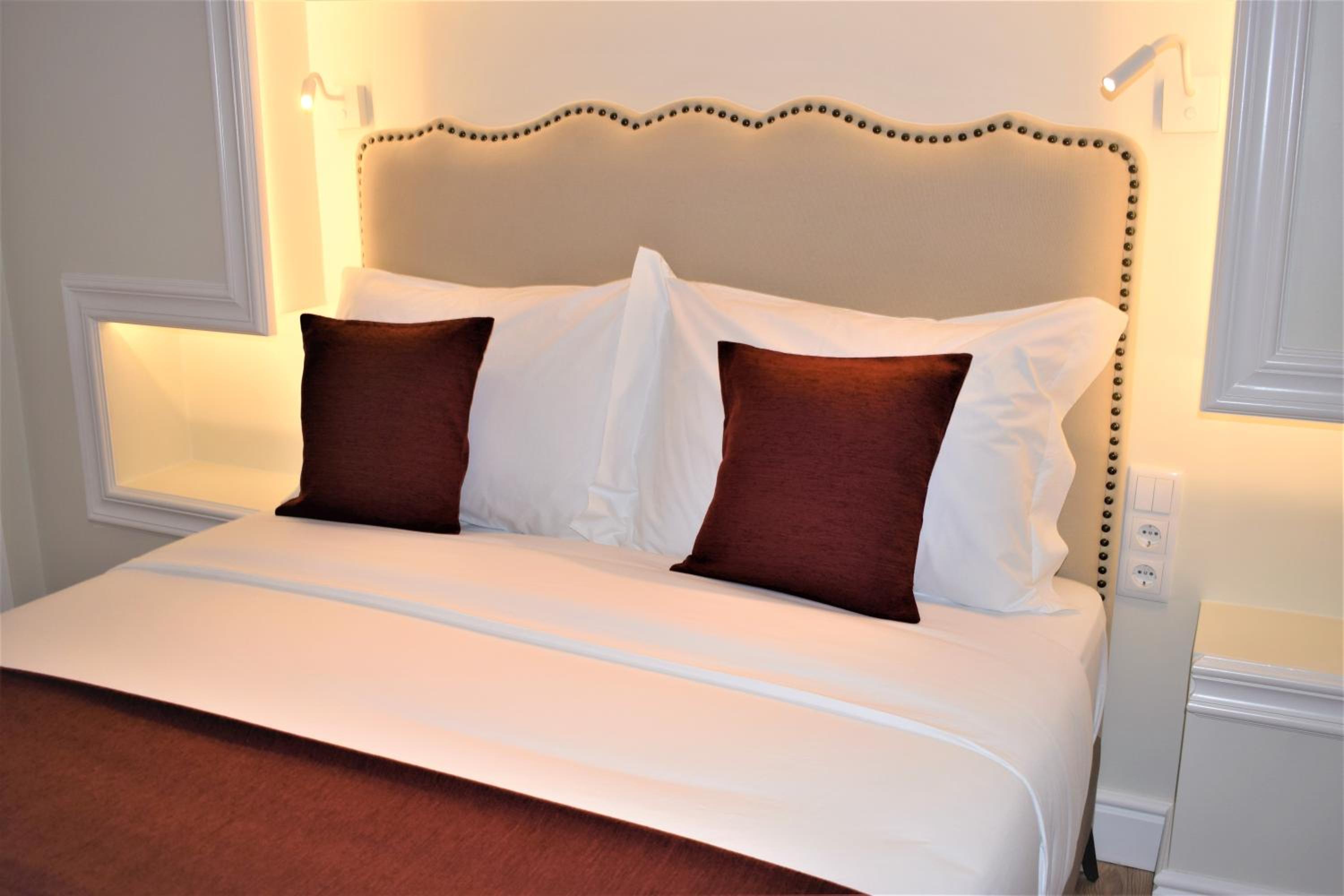 Two-Bedroom Apartment - Photo 8