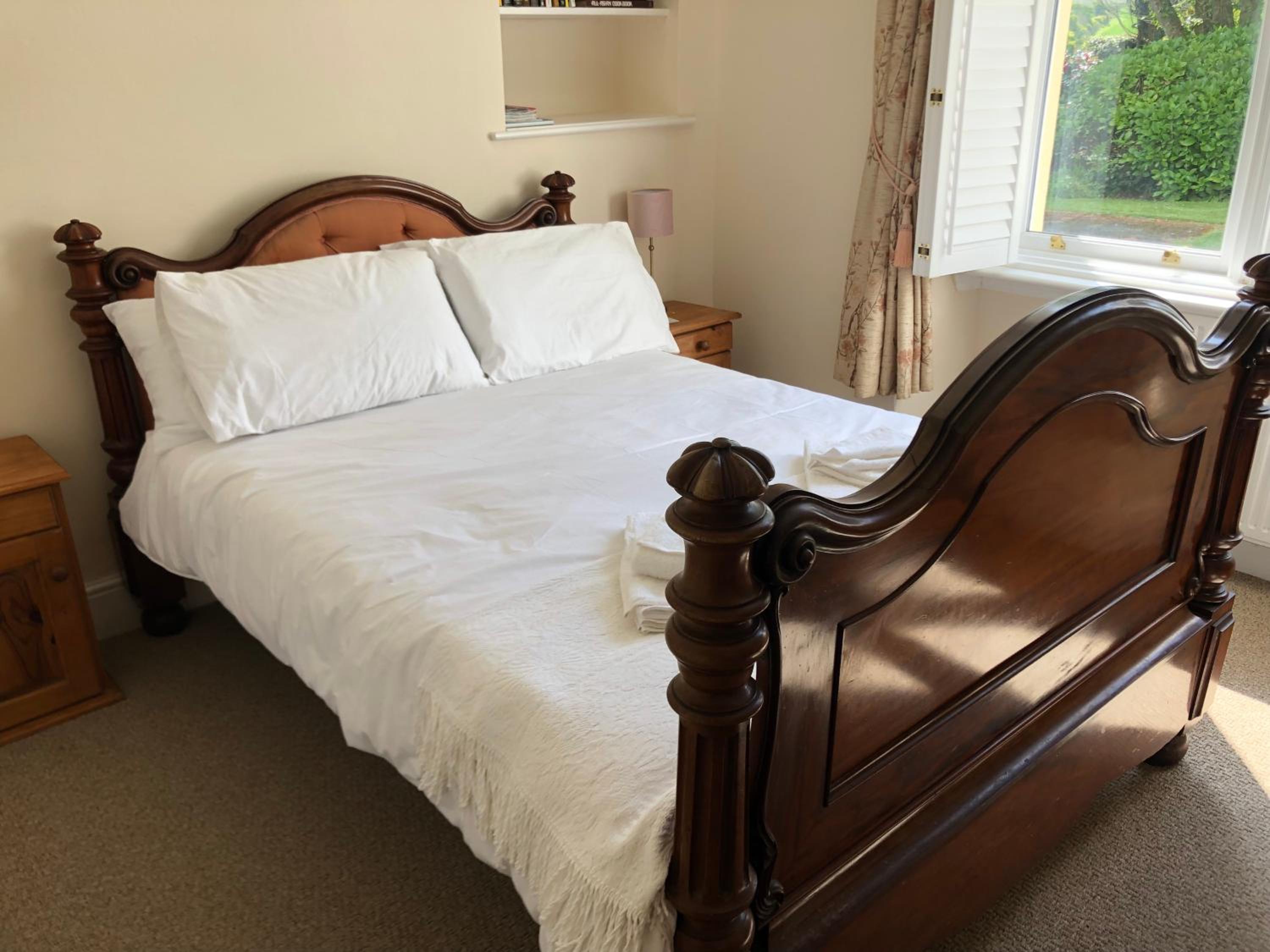 Double Room - Photo 9