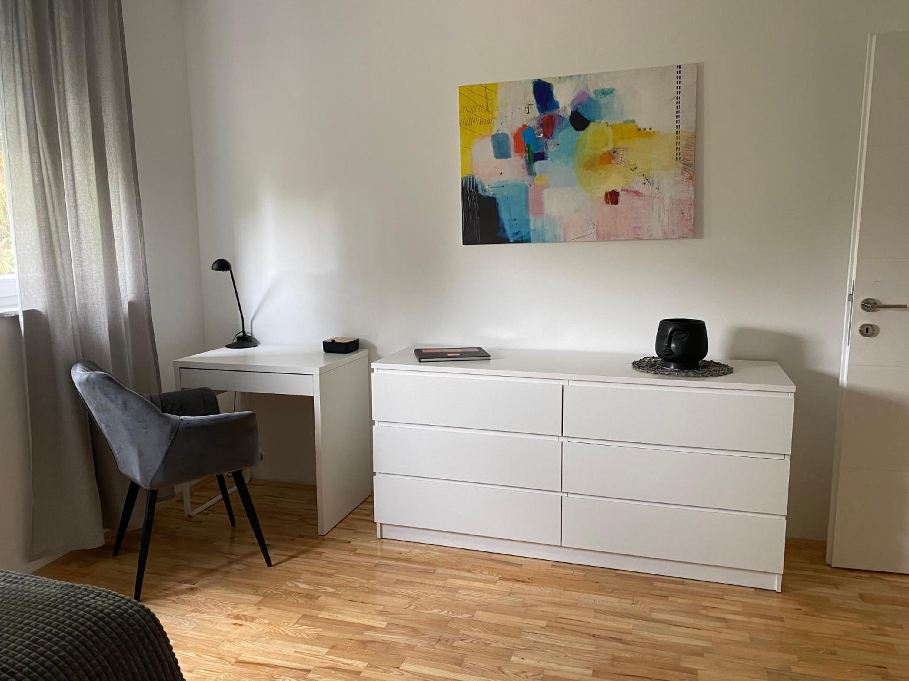 Two-Bedroom Apartment - Photo 7