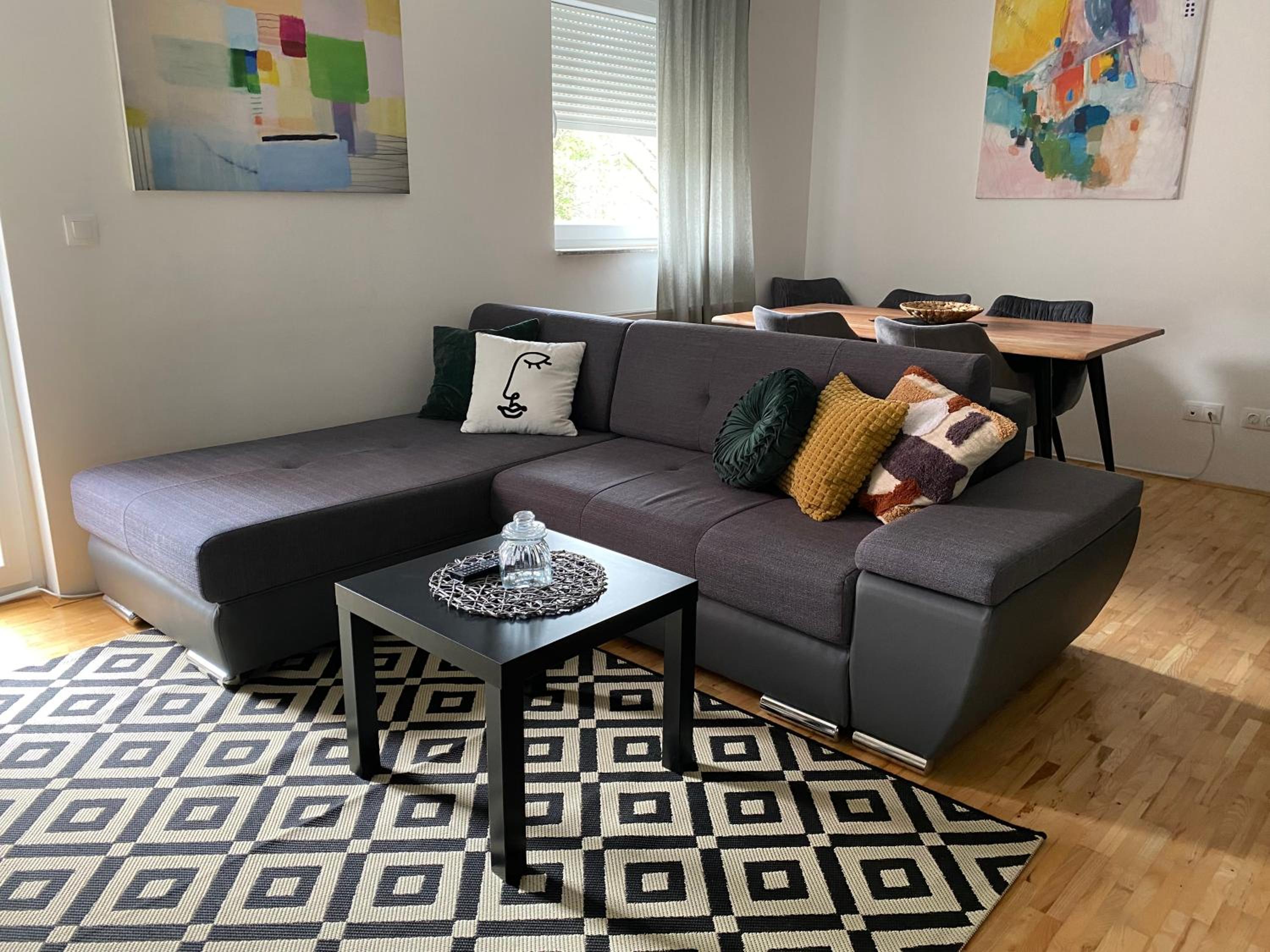 Two-Bedroom Apartment - Photo 9