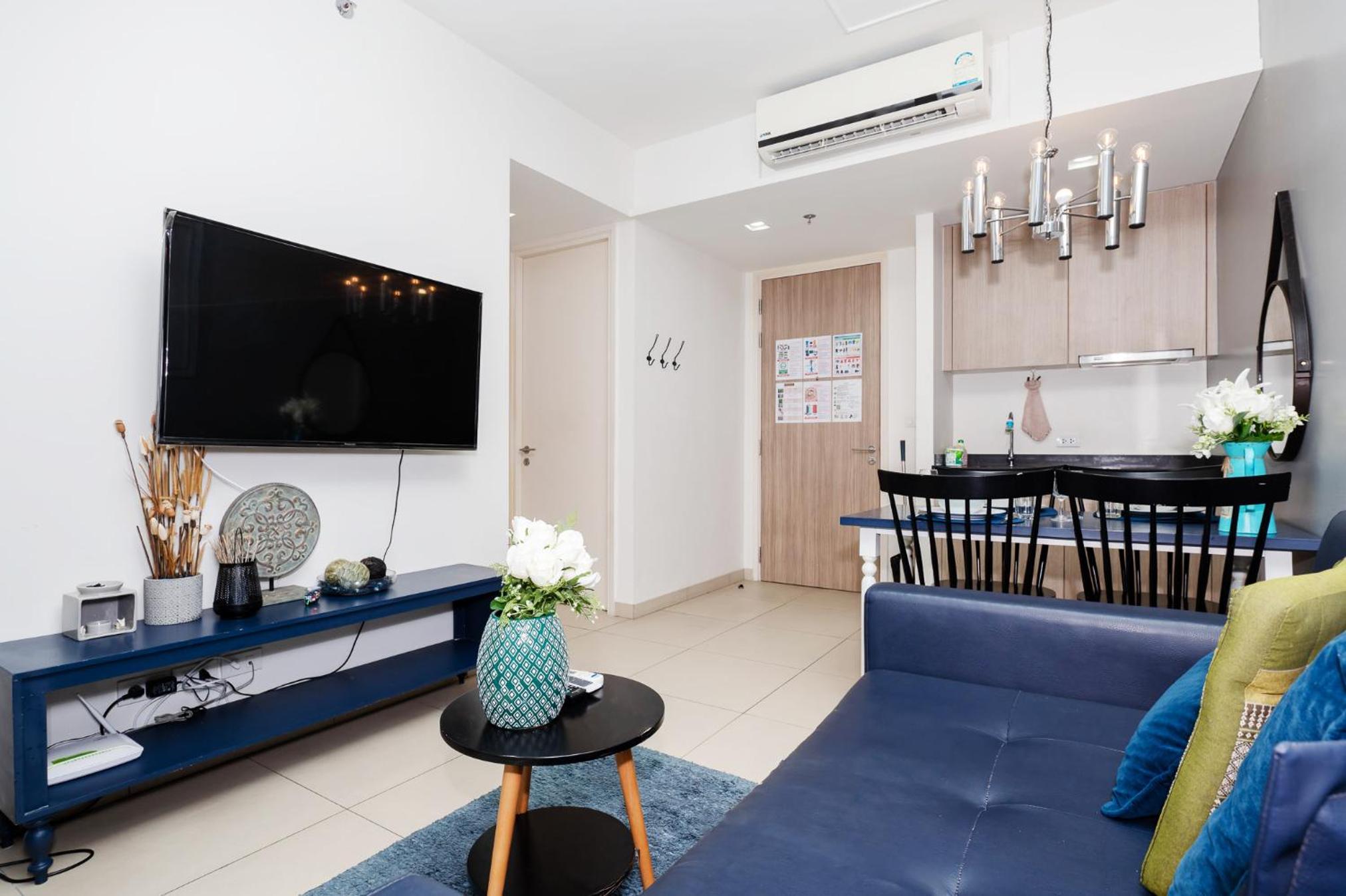 One-Bedroom Apartment - Photo 12