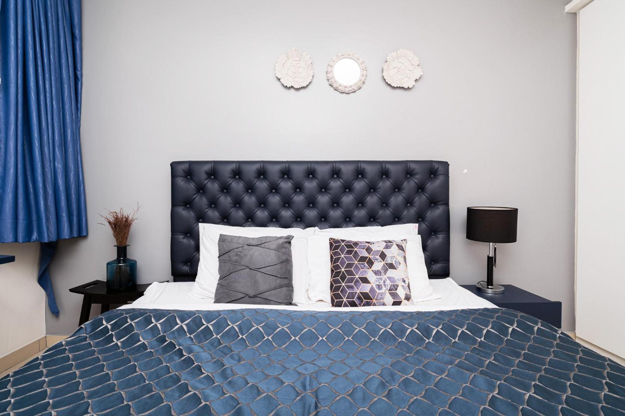 One-Bedroom Apartment - Photo 6
