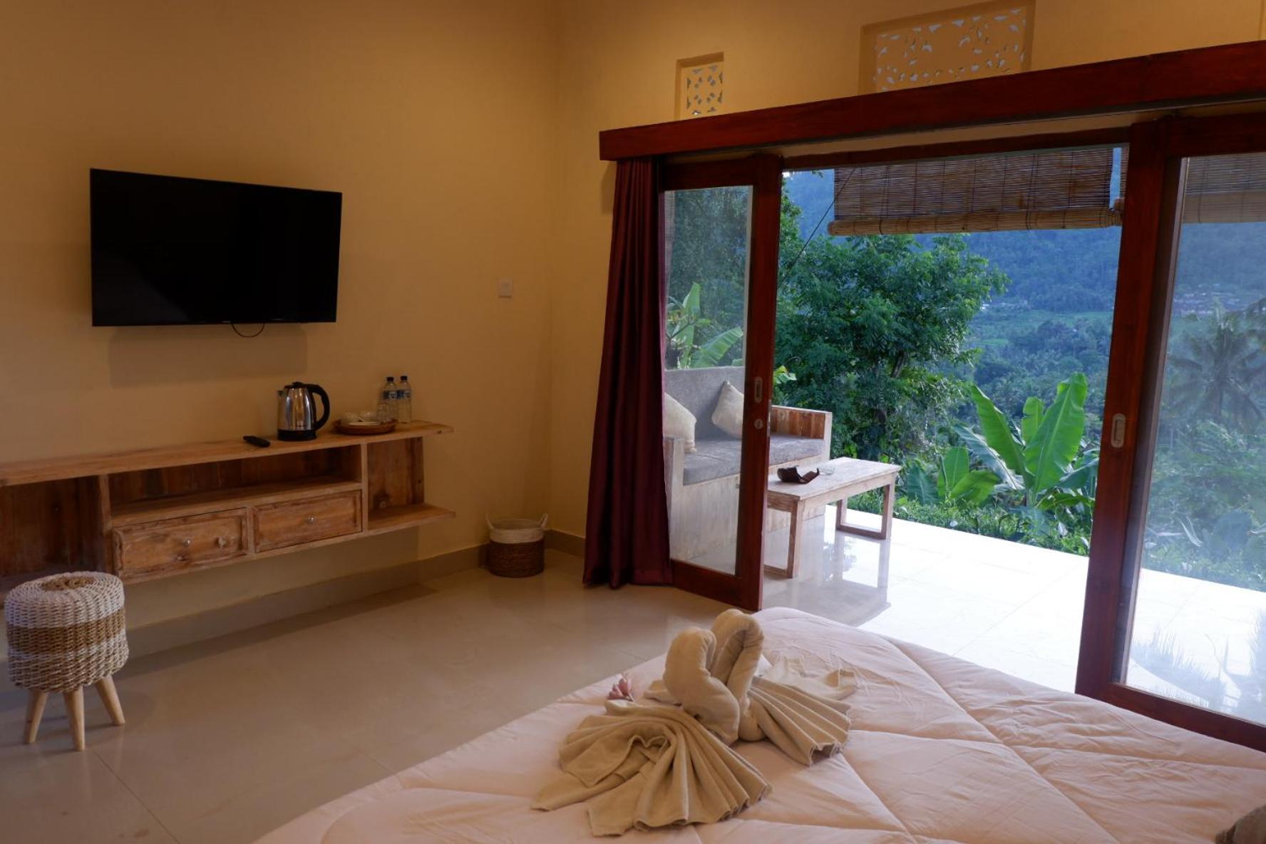 Double Room with Mountain View - Photo 1