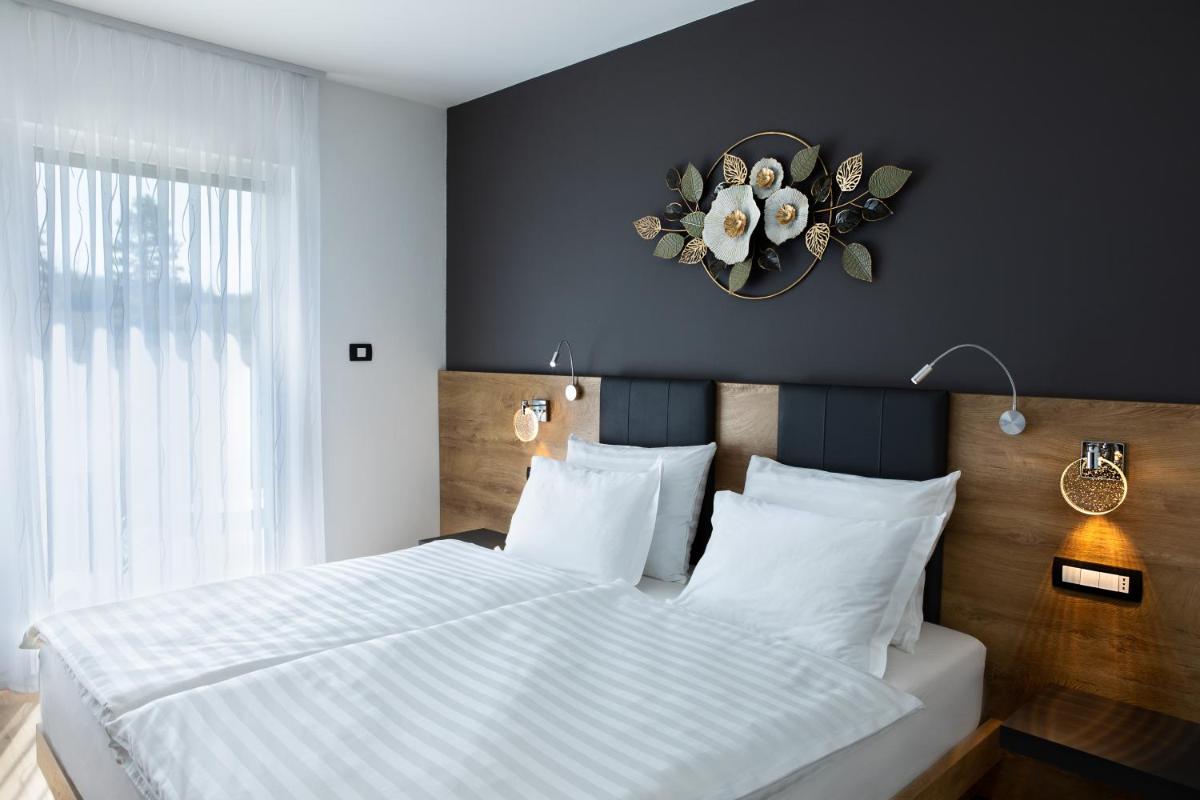 Superior Double Room photo 2