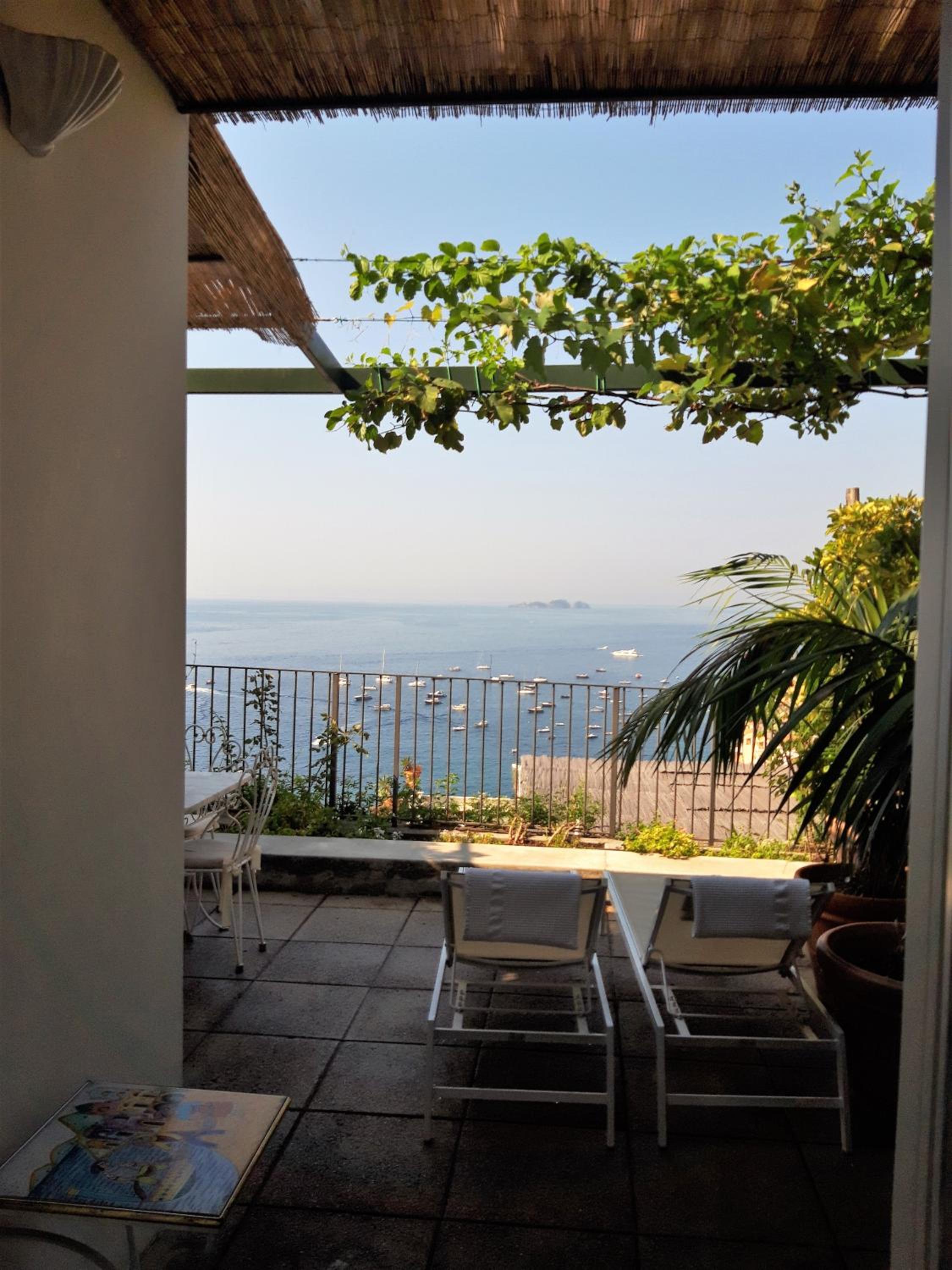 Deluxe Double or Twin Room with Sea View photo 2