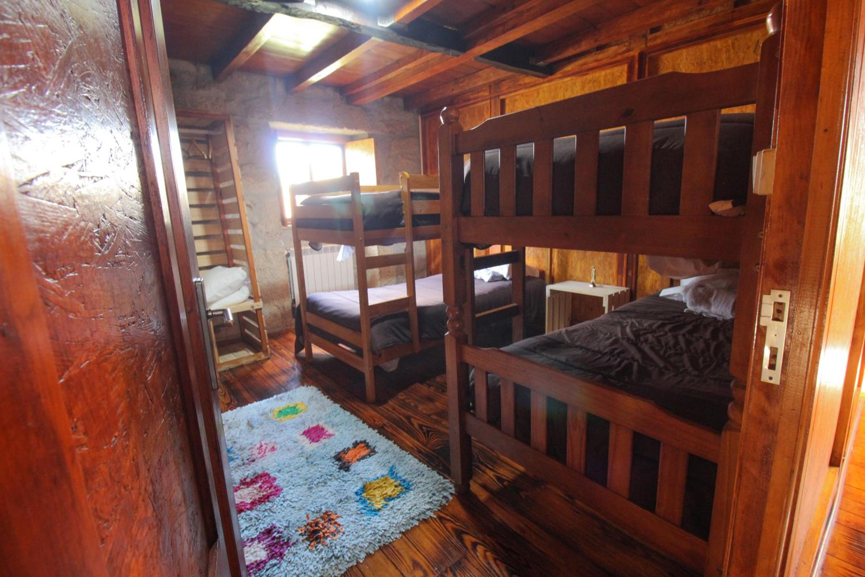 Five-Bedroom House - Photo 17