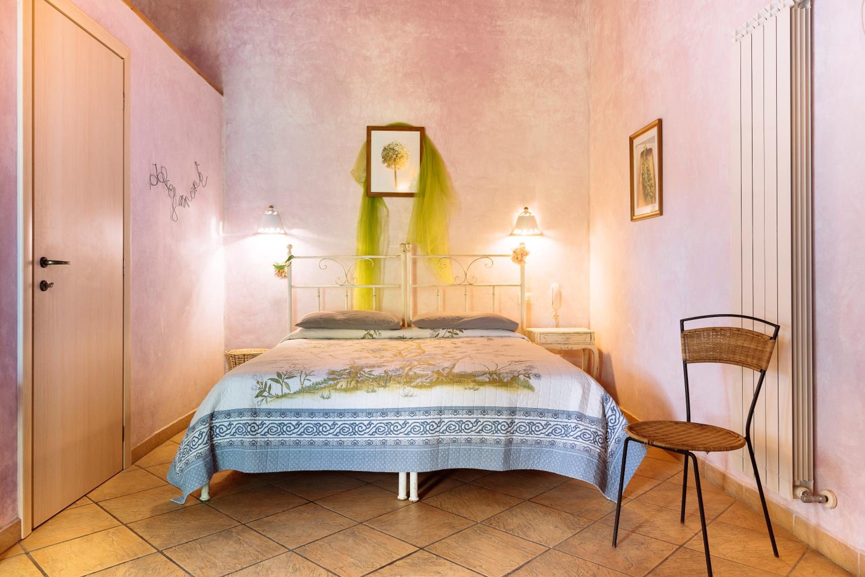 Double or Twin Room - Photo 6