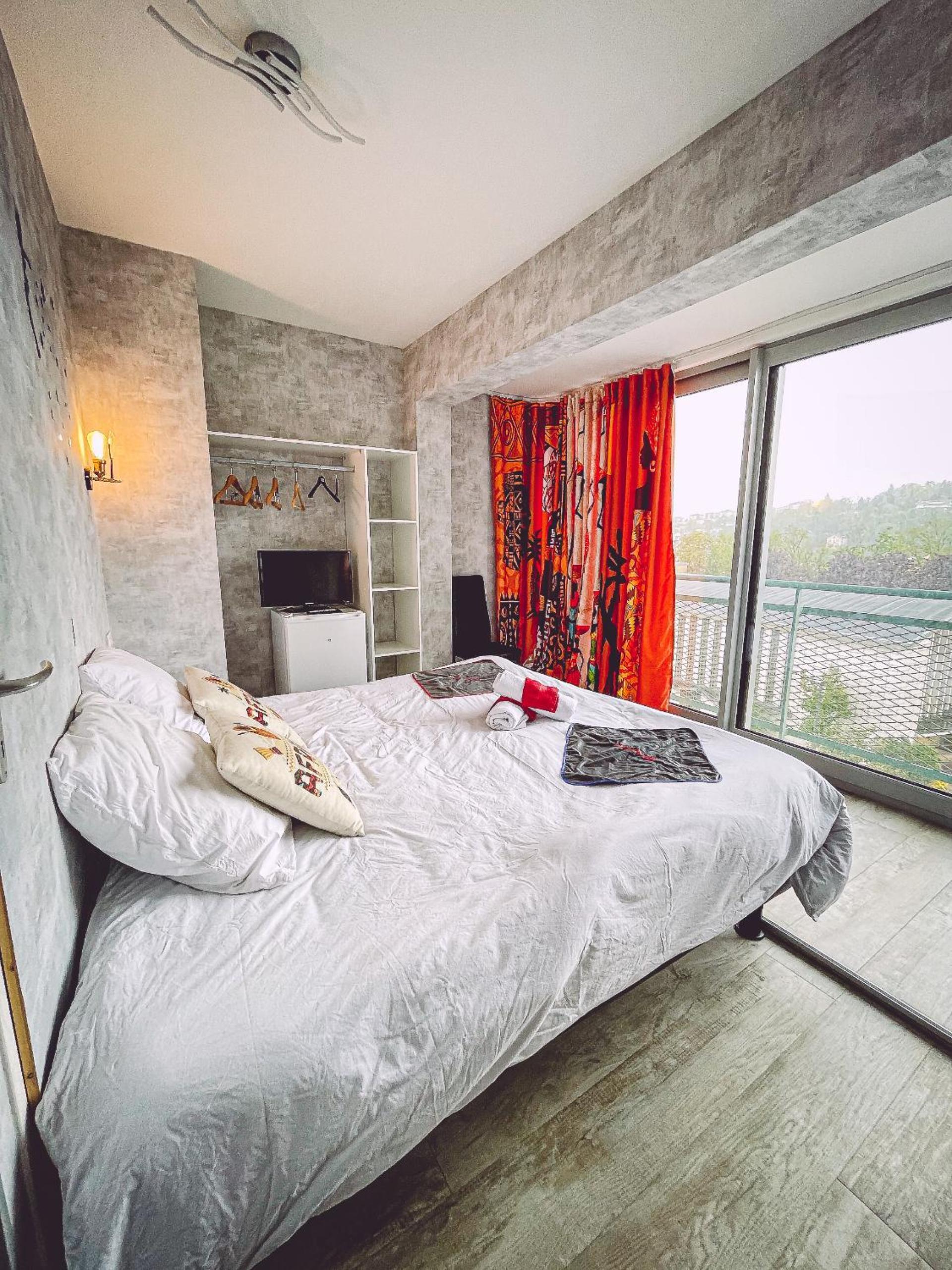 Double or Twin Room - Photo 3