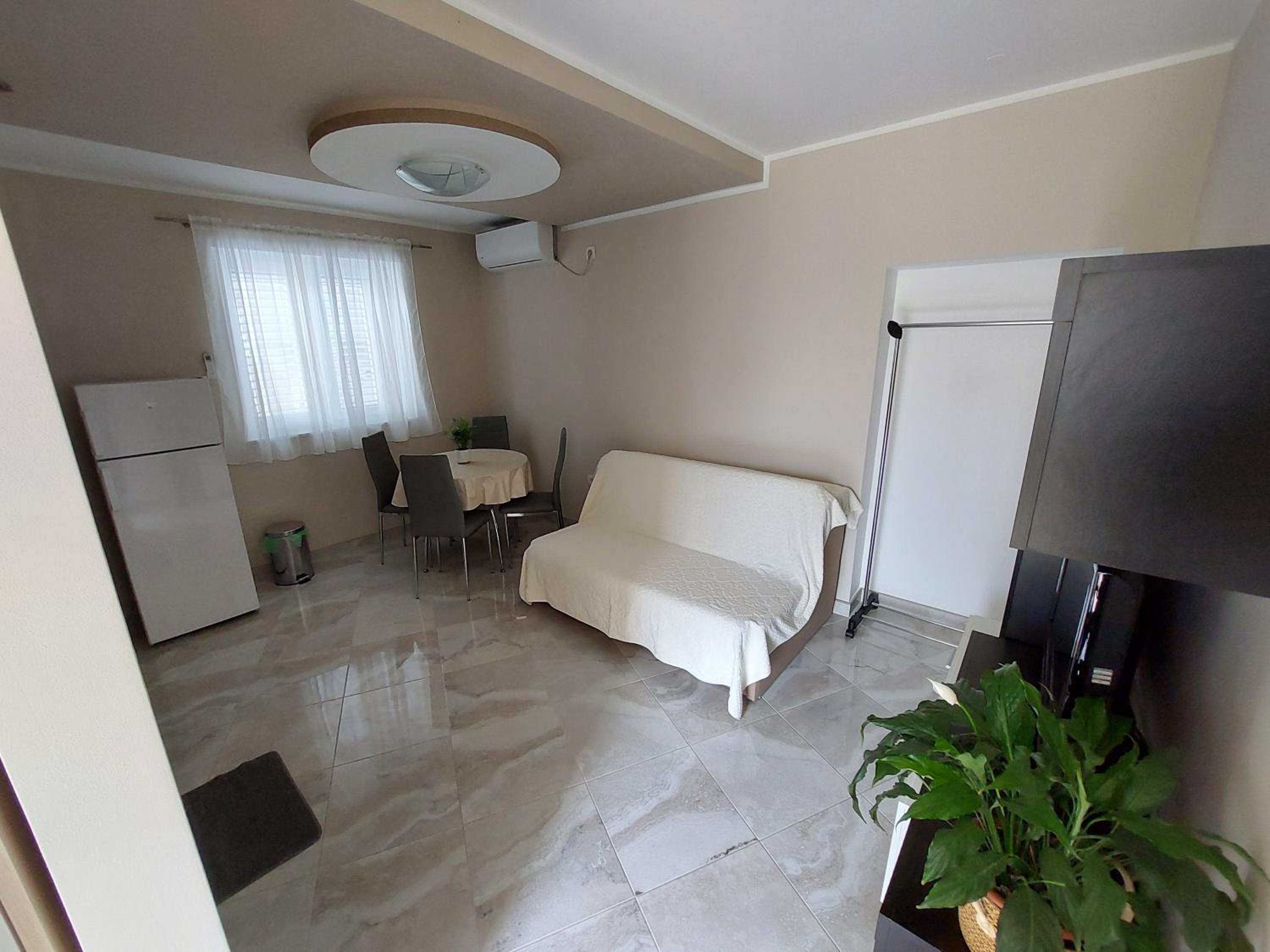 Studio with Sofa Bed photo 3
