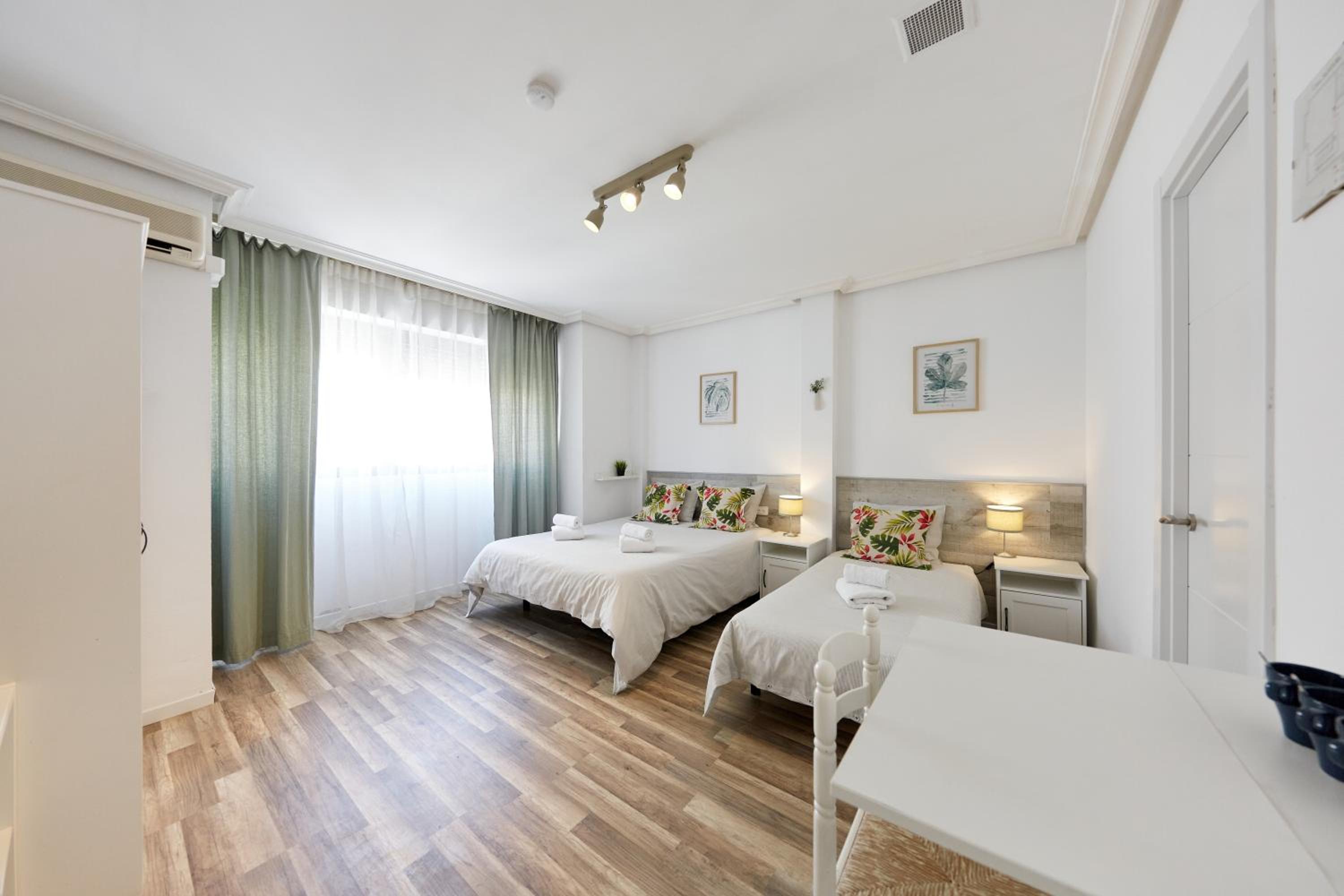 Habitación Triple con Baño Privado