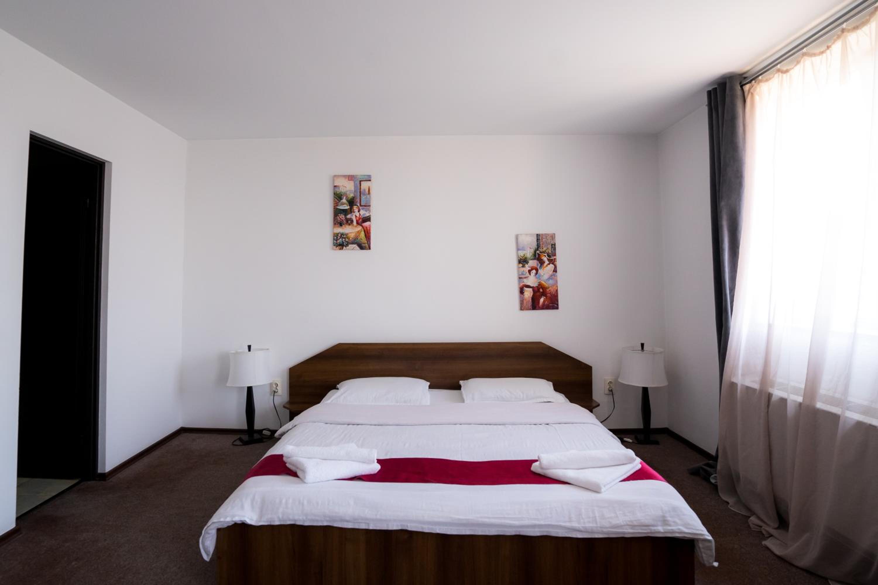 Deluxe Double Room with Balcony photo 1