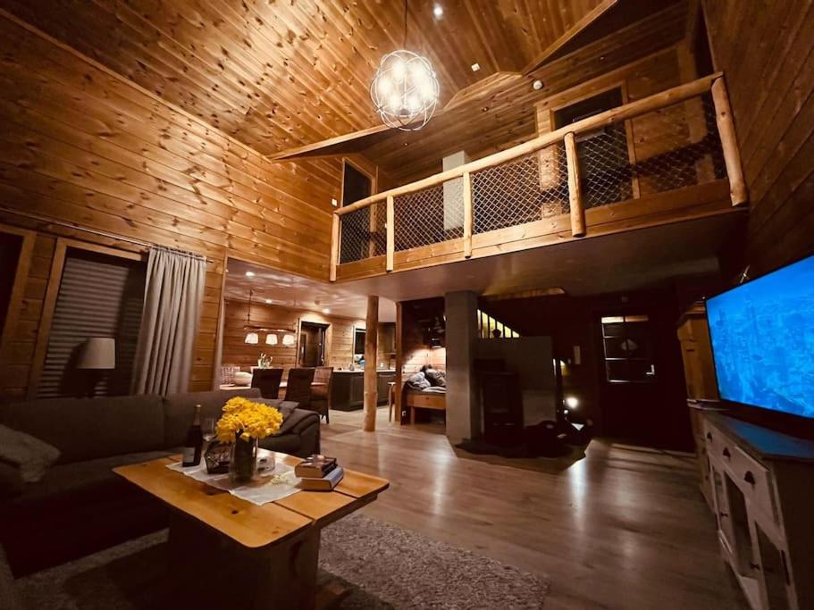 Four-Bedroom House photo 1
