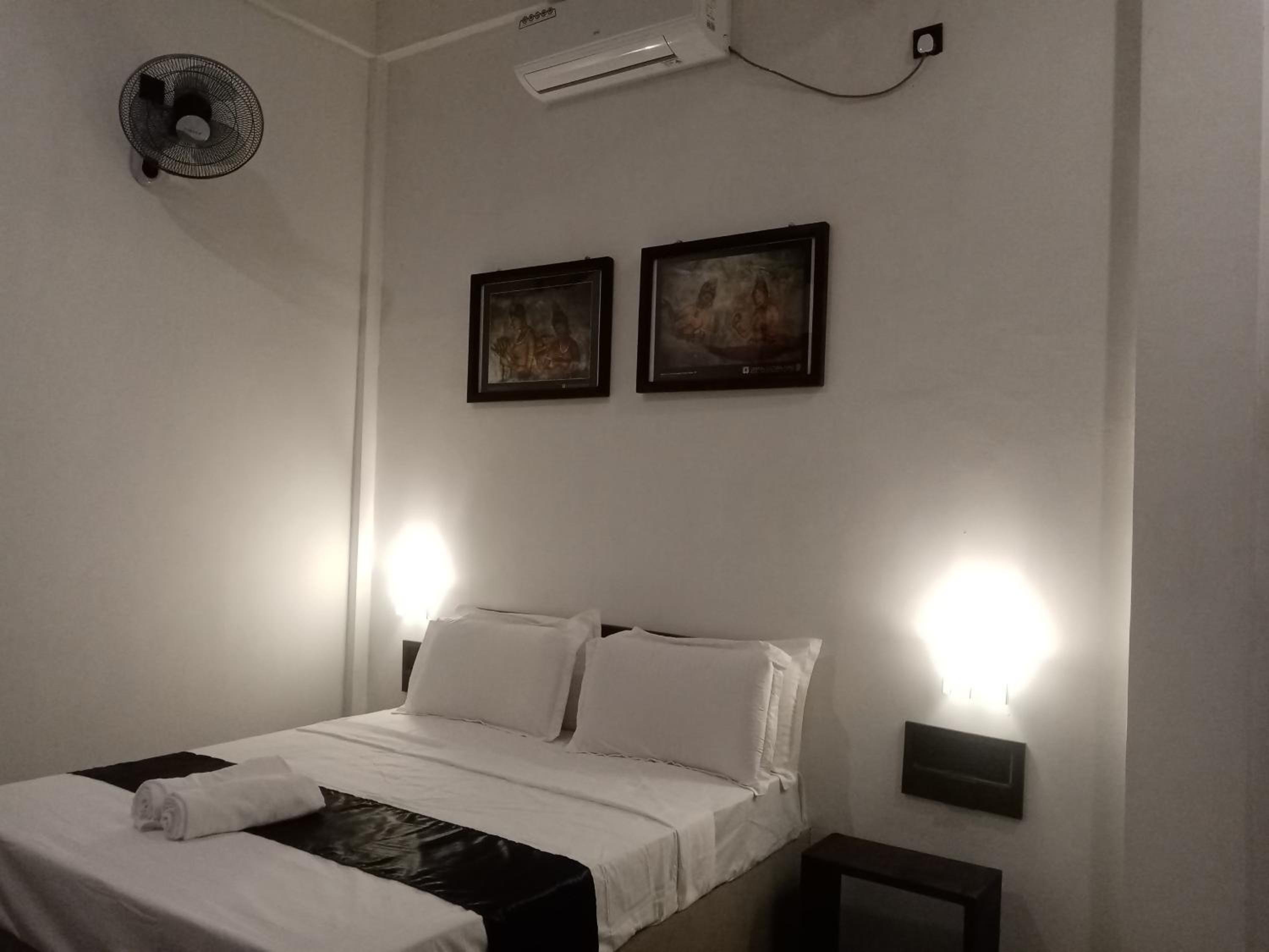 Deluxe Double Room photo 2