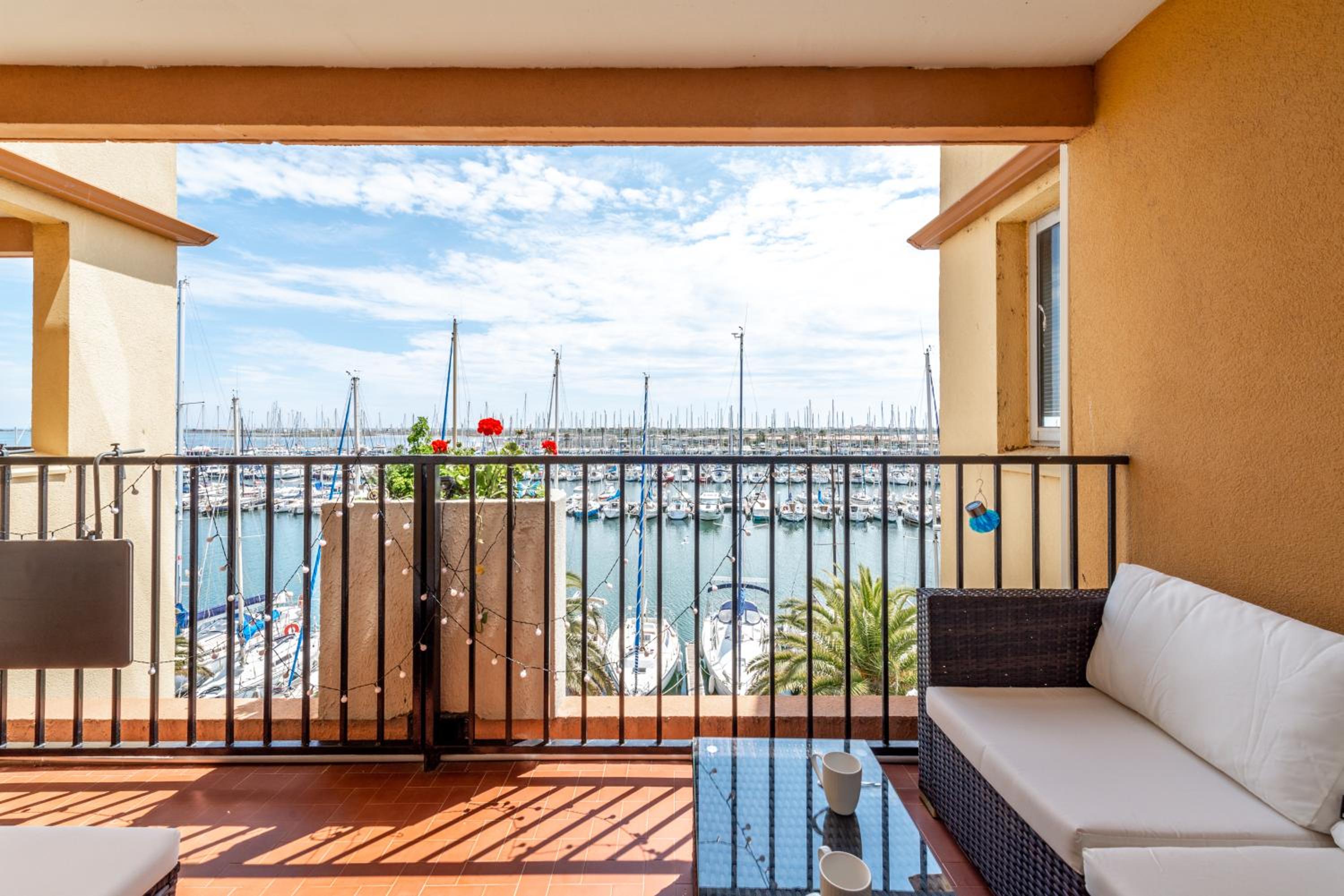 Studio with Sea View photo 2