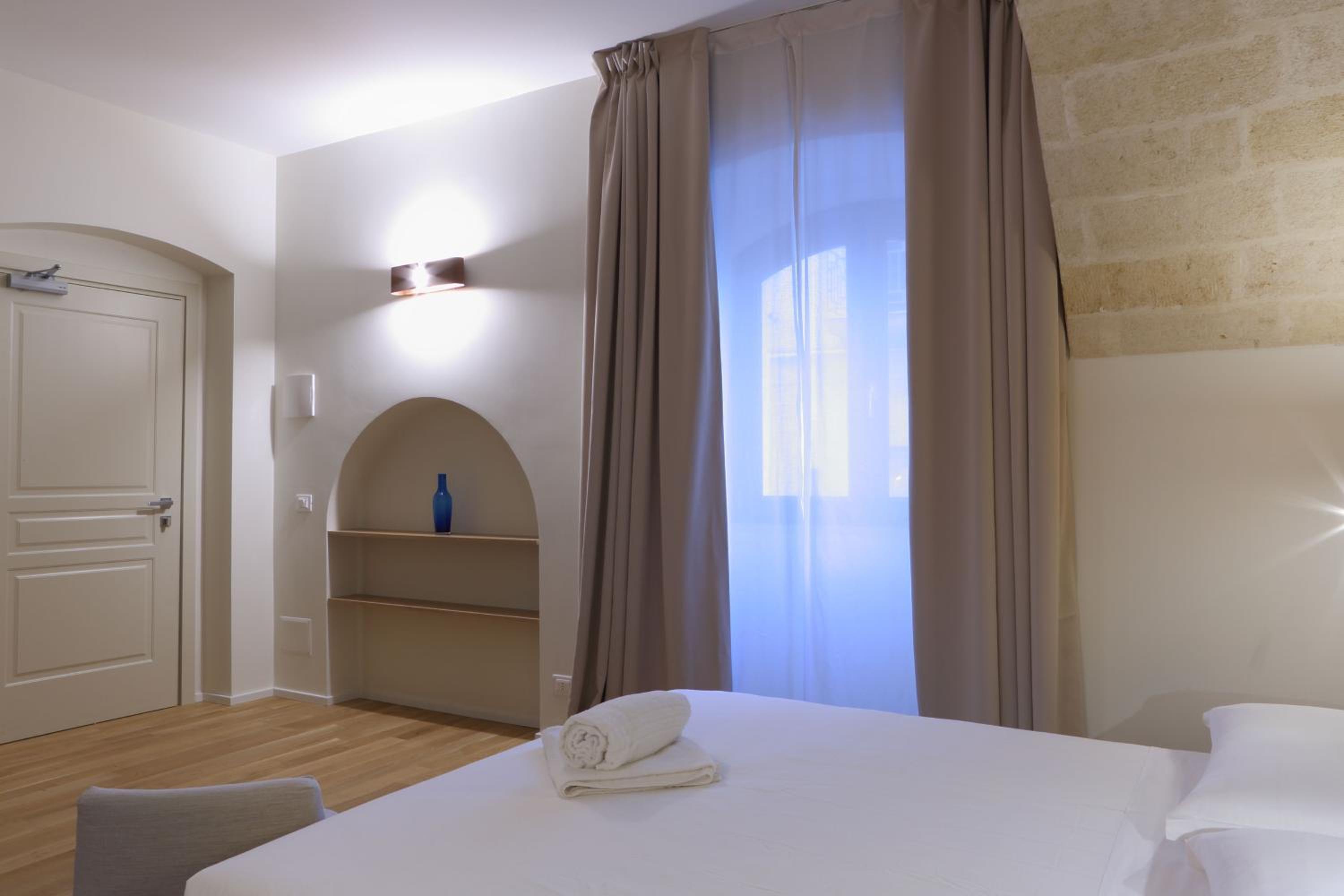 Luxury Triple Room - Photo 9