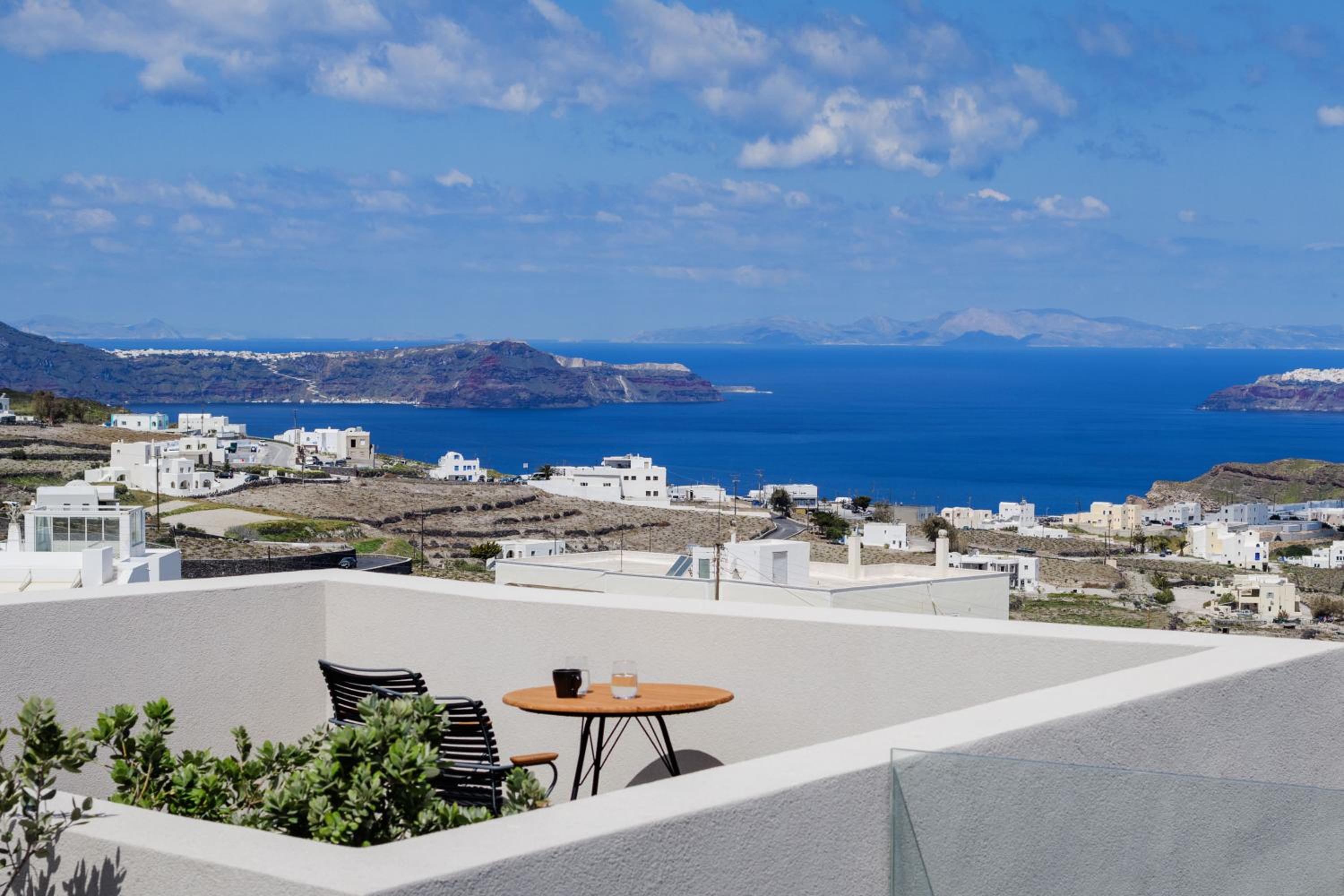 Honeymoon Suite with Outdoor heated private Jetted tub and Sea View - Photo 18