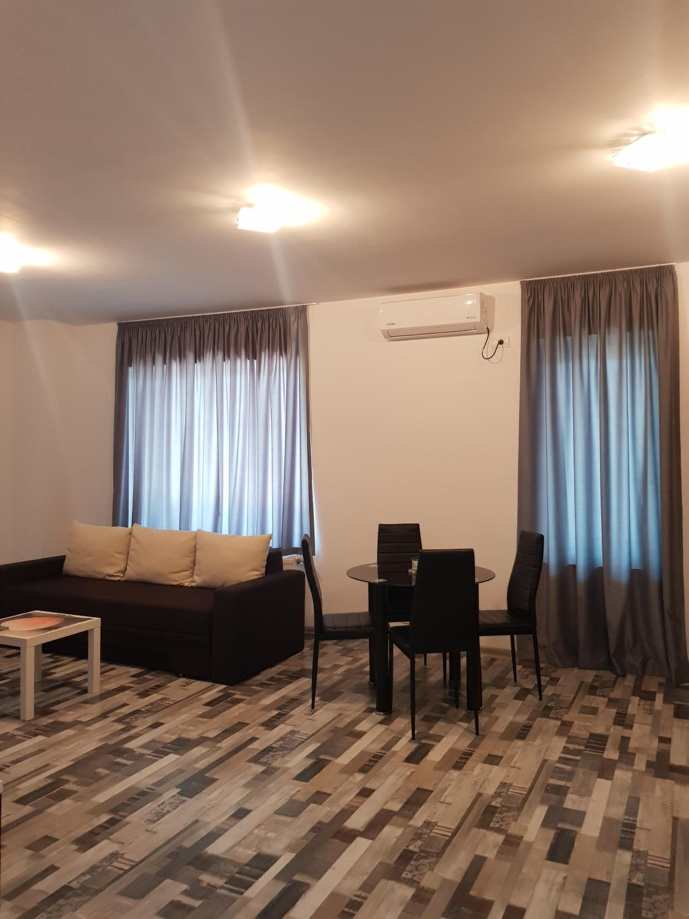 One-Bedroom Apartment - Photo 16
