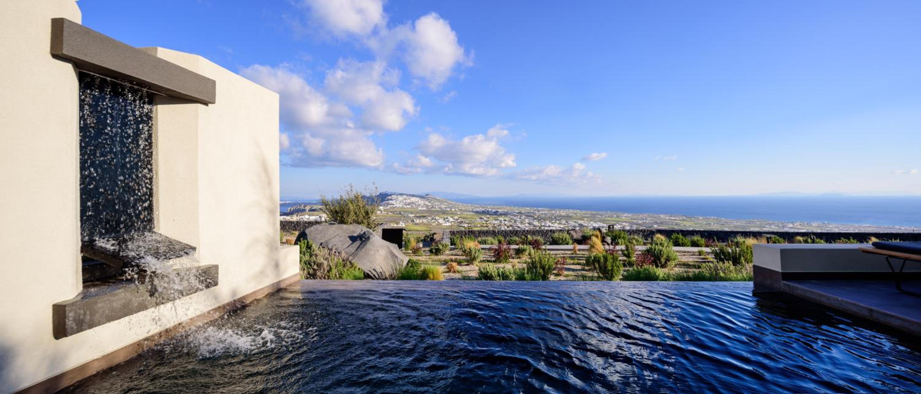 Exclusive Suite with Outdoor Private pool and Caldera View - Photo 11