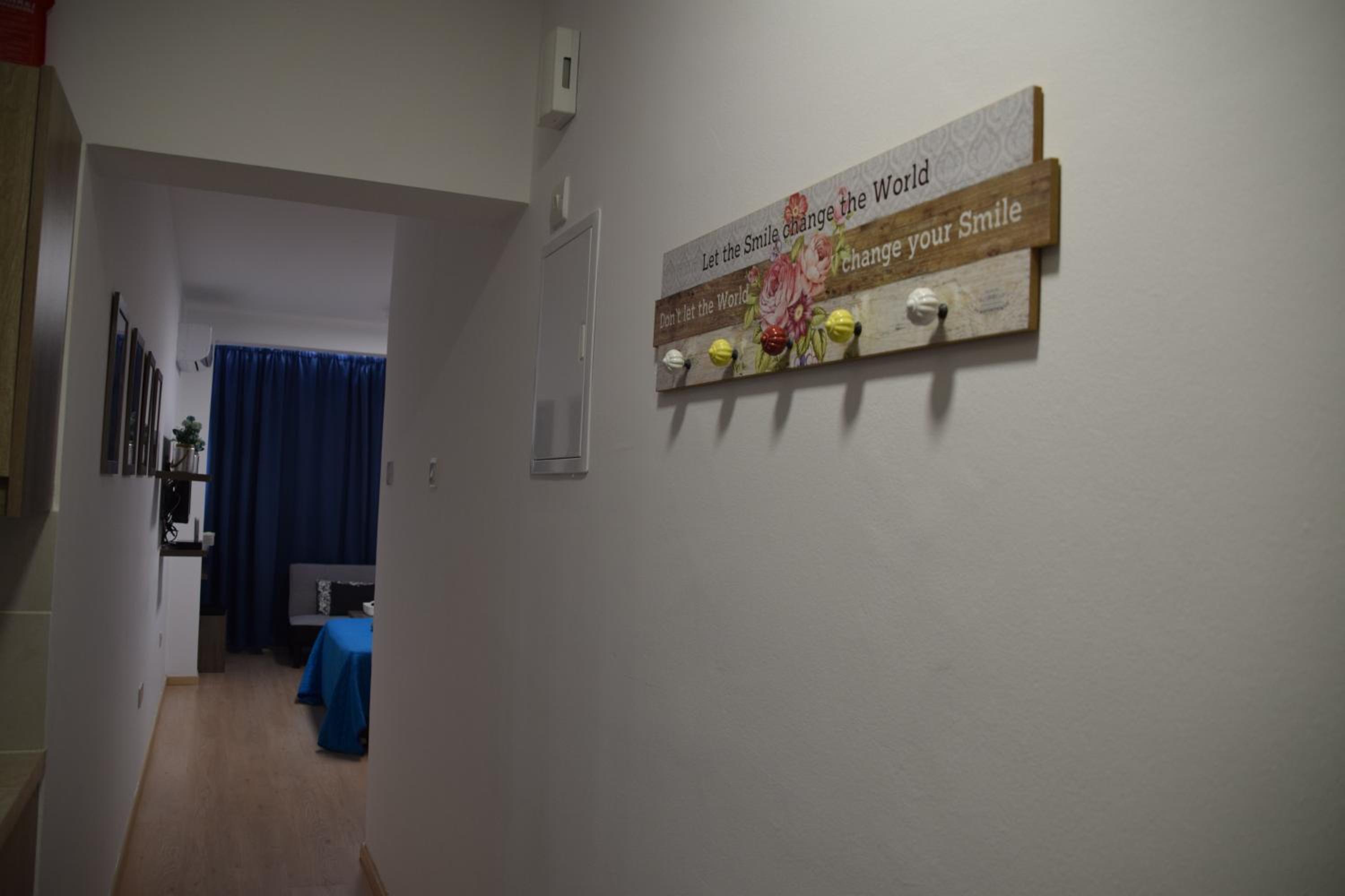 Studio Apartment - Photo 10