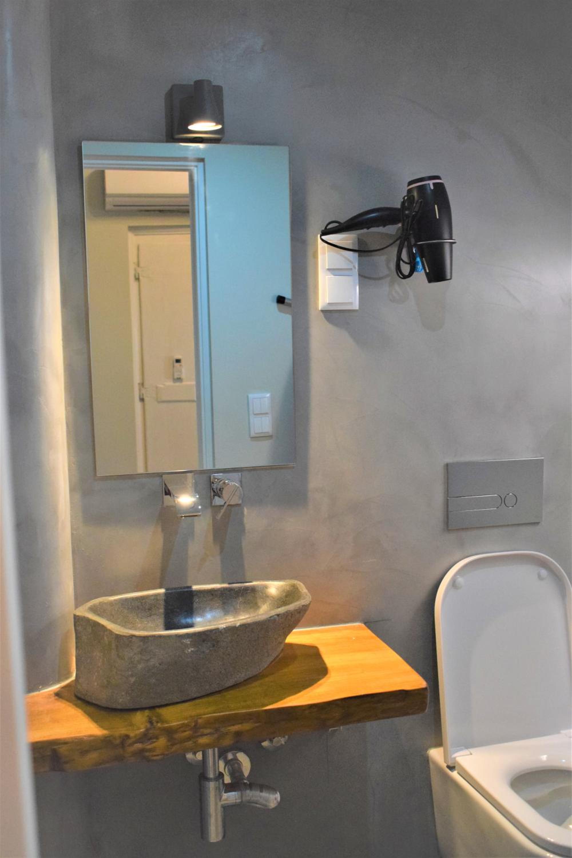Deluxe Double Studio - Photo 6