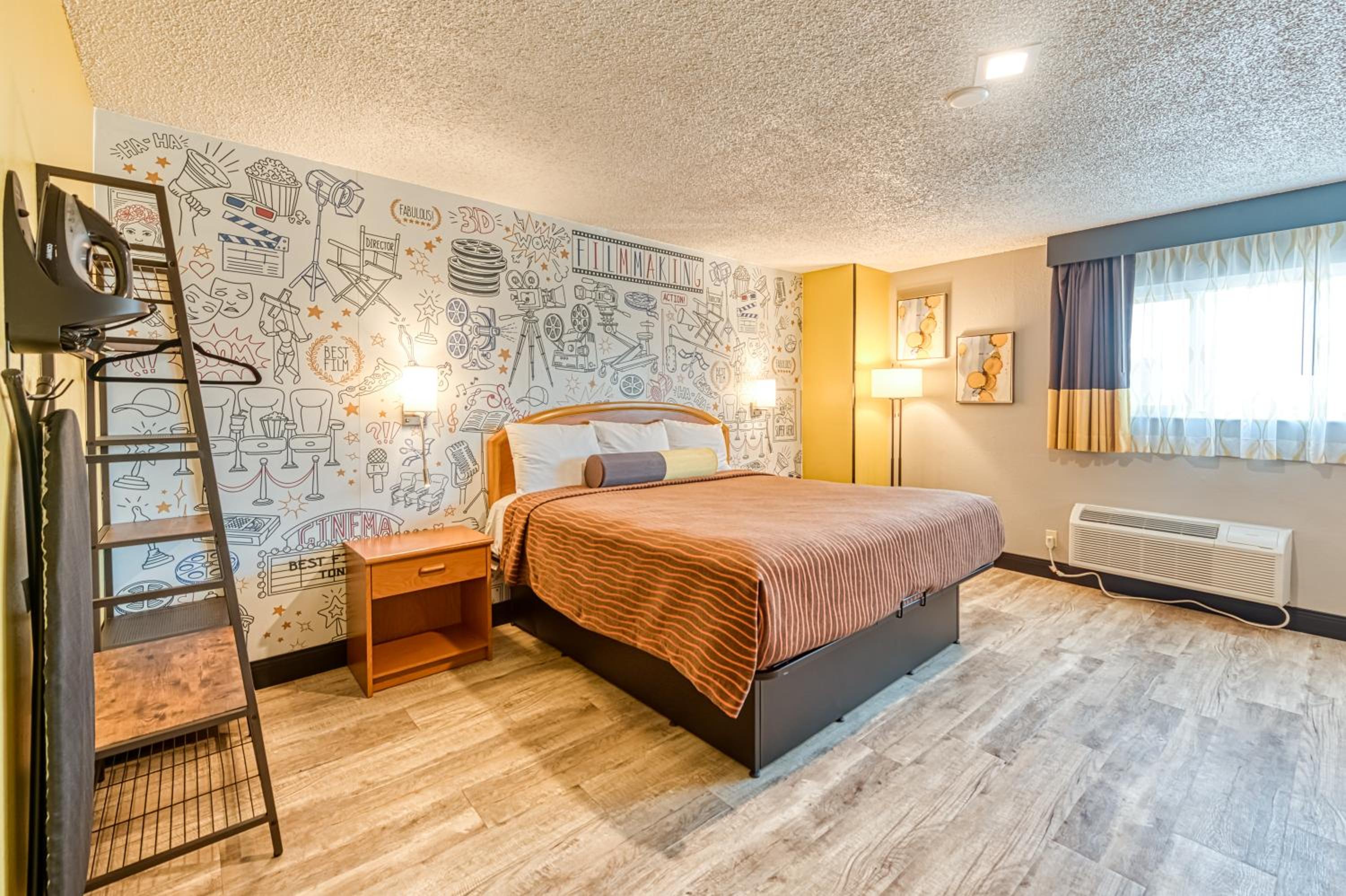 Deluxe king room