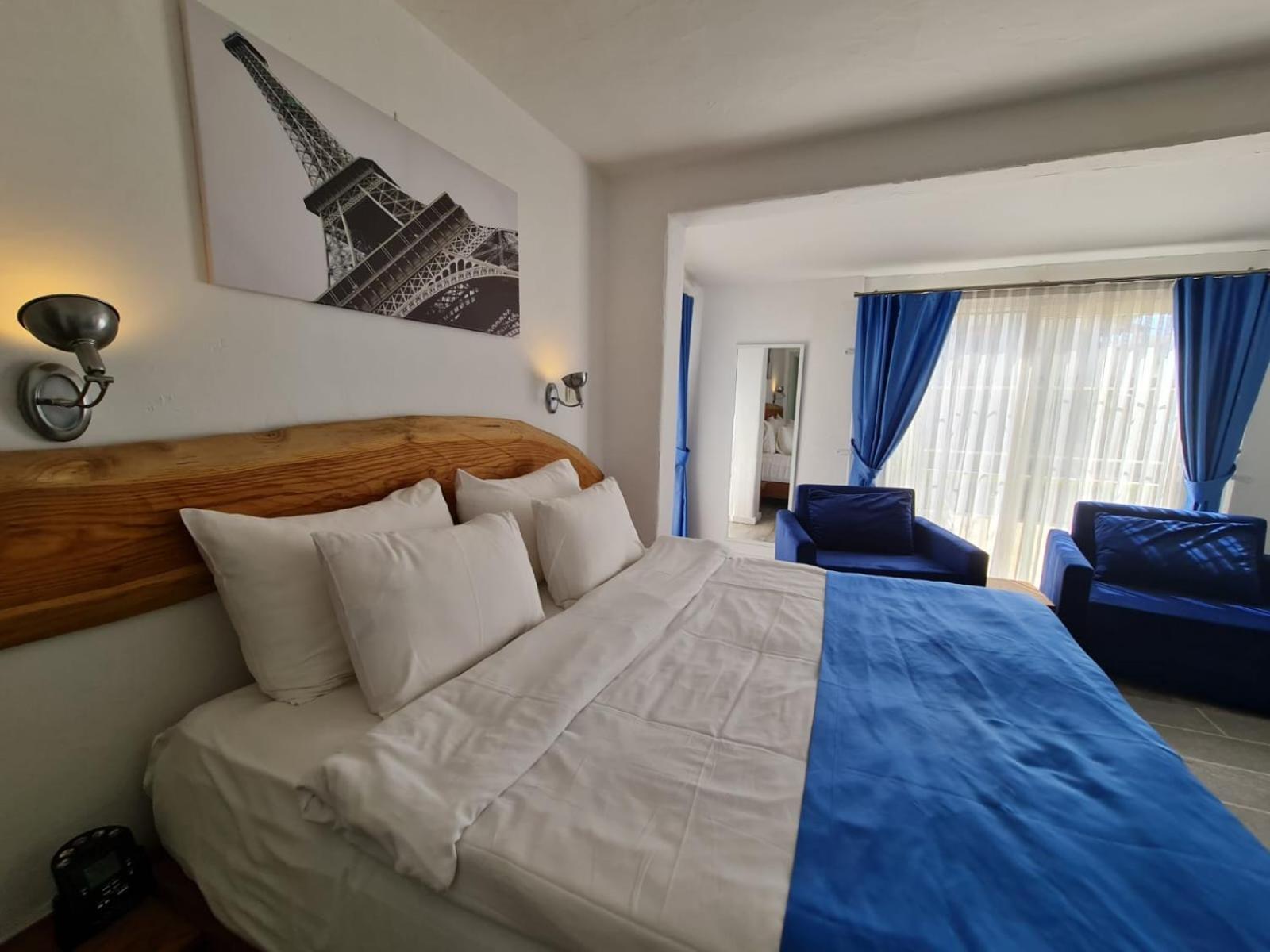 Suite with Balcony