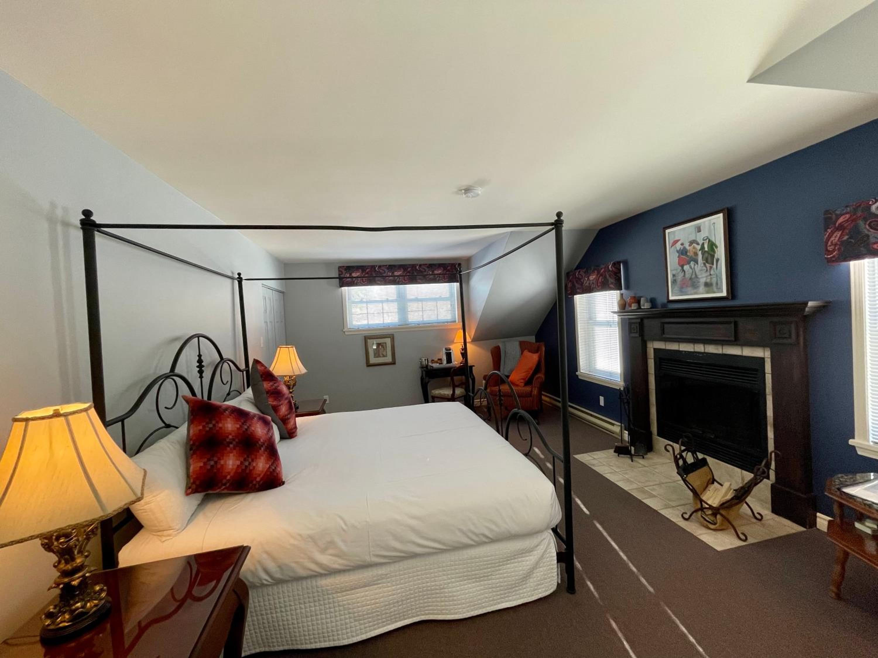King Room with Balcony photo 1