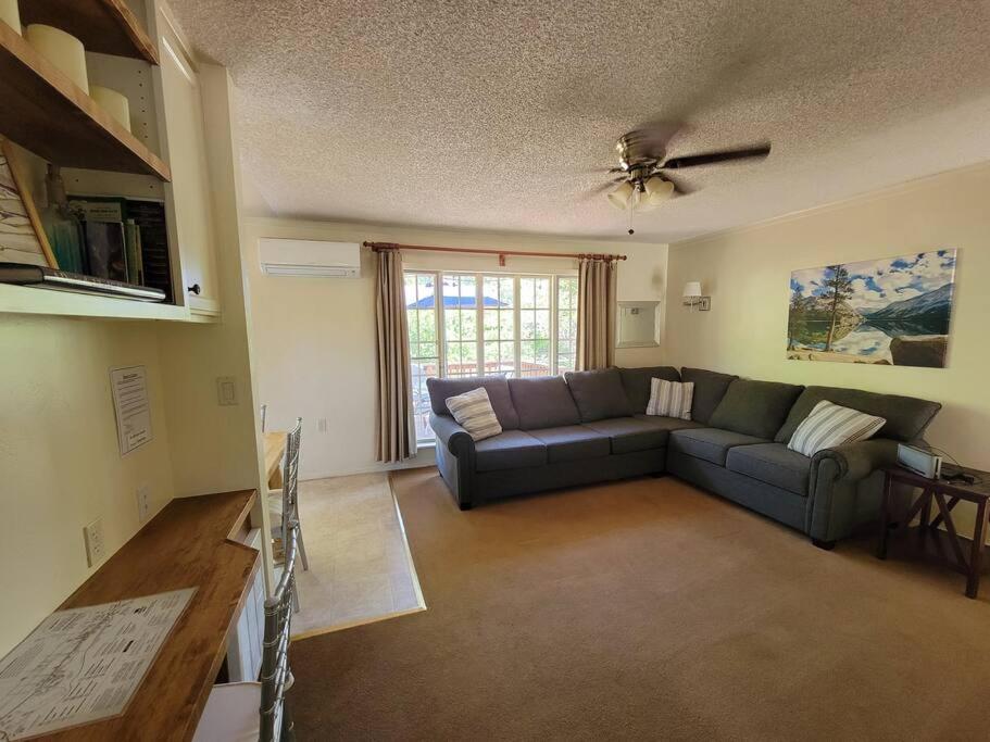 One-Bedroom House - Photo 19